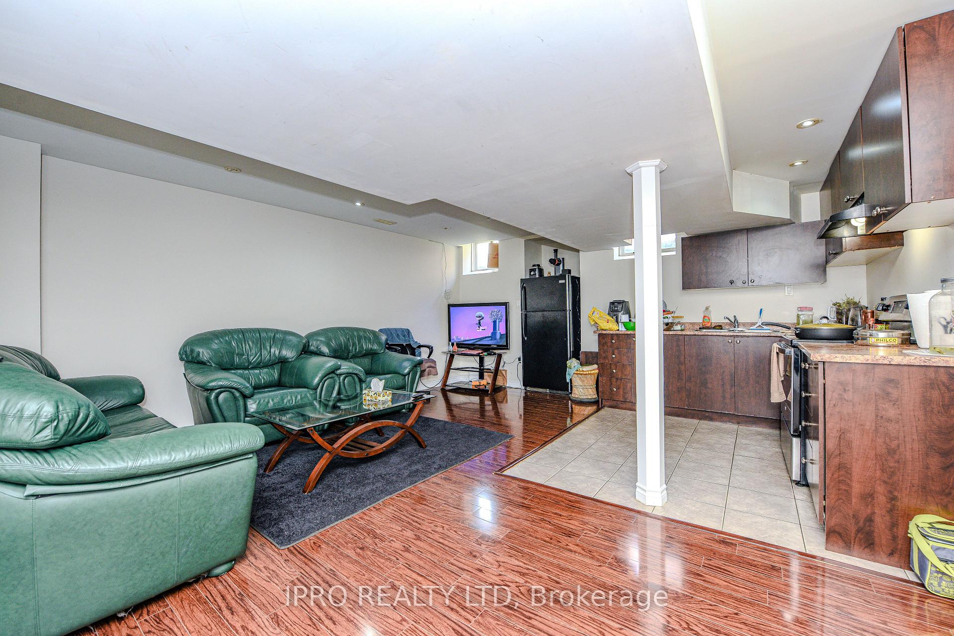 Photo 29 of 44 Templehill Road, Brampton, Sandringham-Wellington — HOMEH