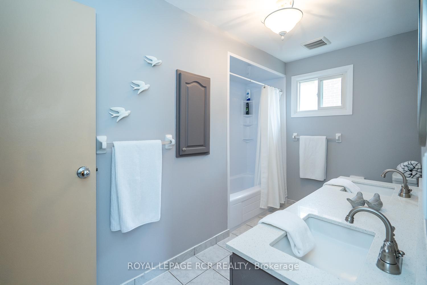 Photo 8 of 93 Charters Road, Brampton, Madoc — HOMEH