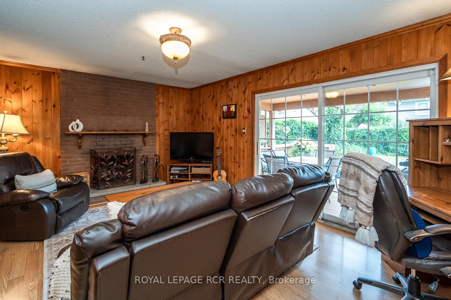 Photo 14 of 93 Charters Road, Brampton, Madoc — HOMEH
