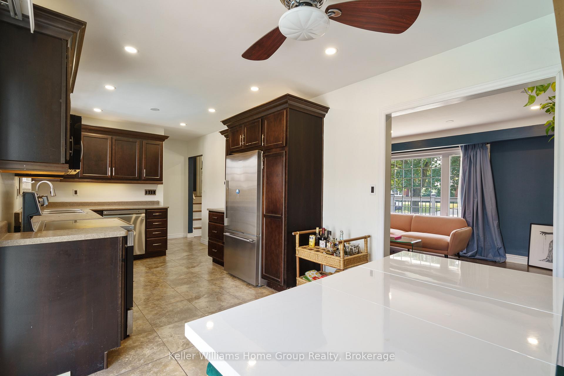 Photo 11 of 11 Kilbourne Crescent, St. Catharines, Bunting/Linwell — HOMEH