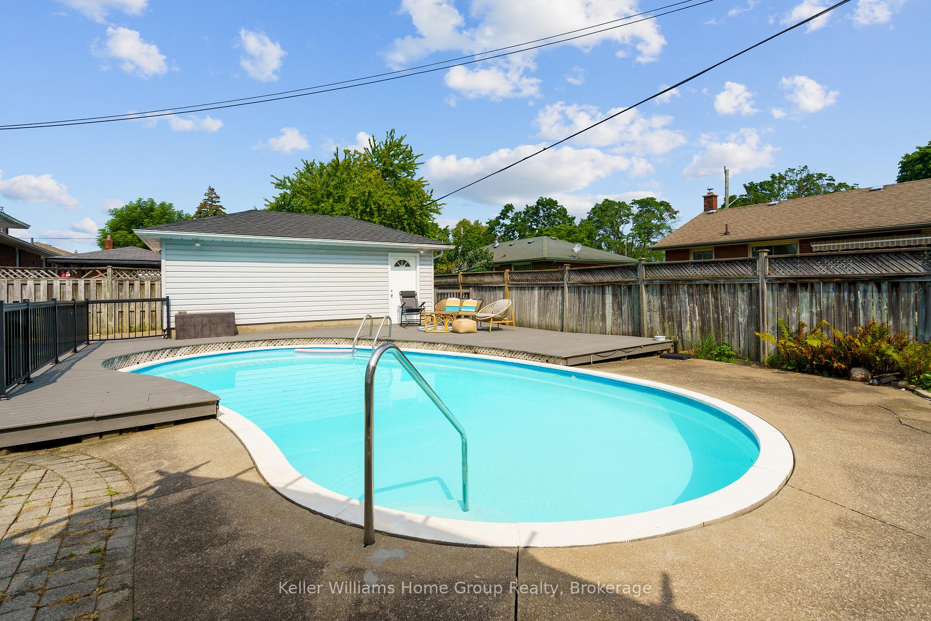 Photo 27 of 11 Kilbourne Crescent, St. Catharines, Bunting/Linwell — HOMEH