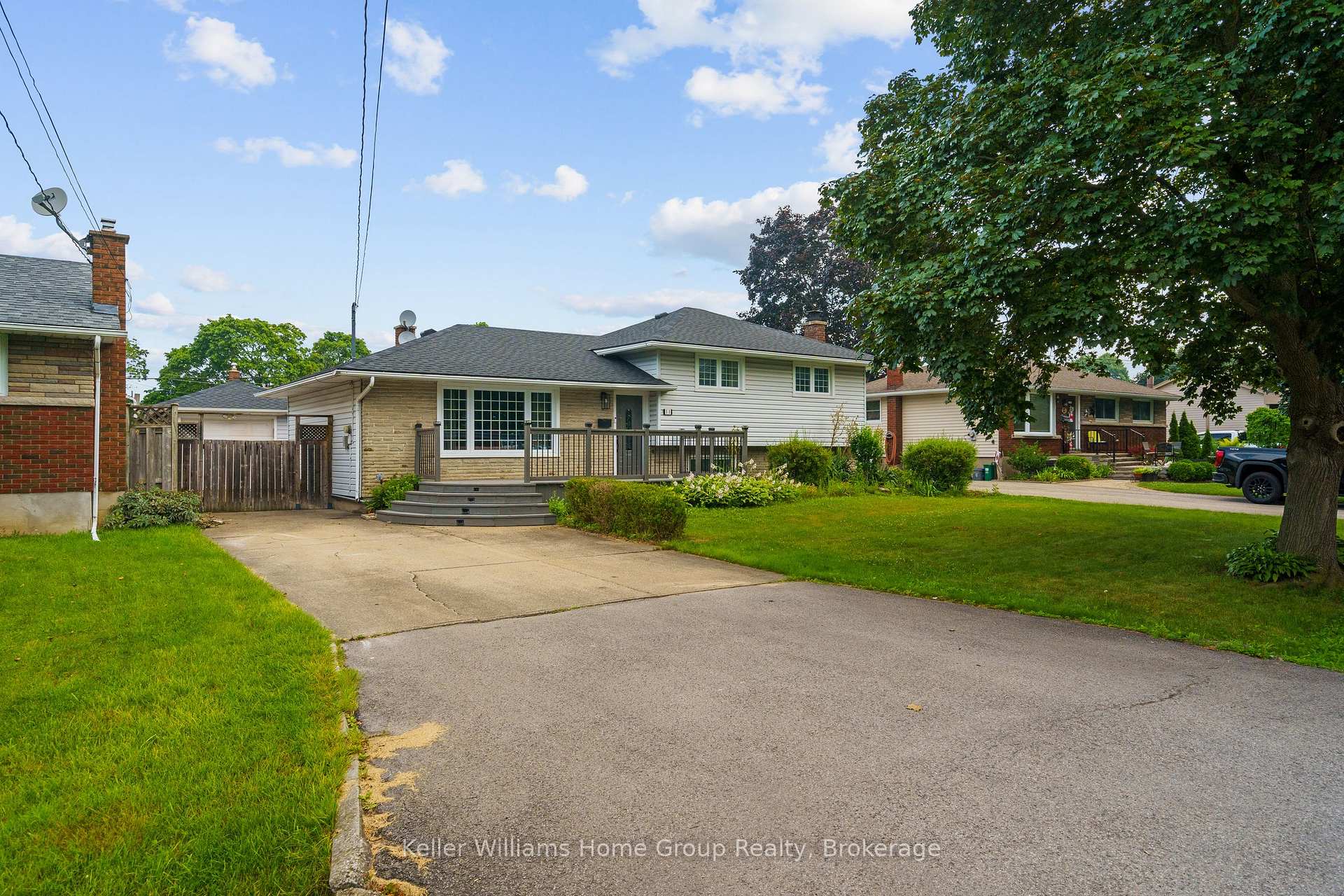 Photo 31 of 11 Kilbourne Crescent, St. Catharines, Bunting/Linwell — HOMEH