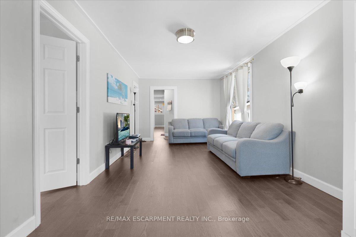 Photo 4 of 86 East 19th Street, Hamilton, Inch Park — HOMEH