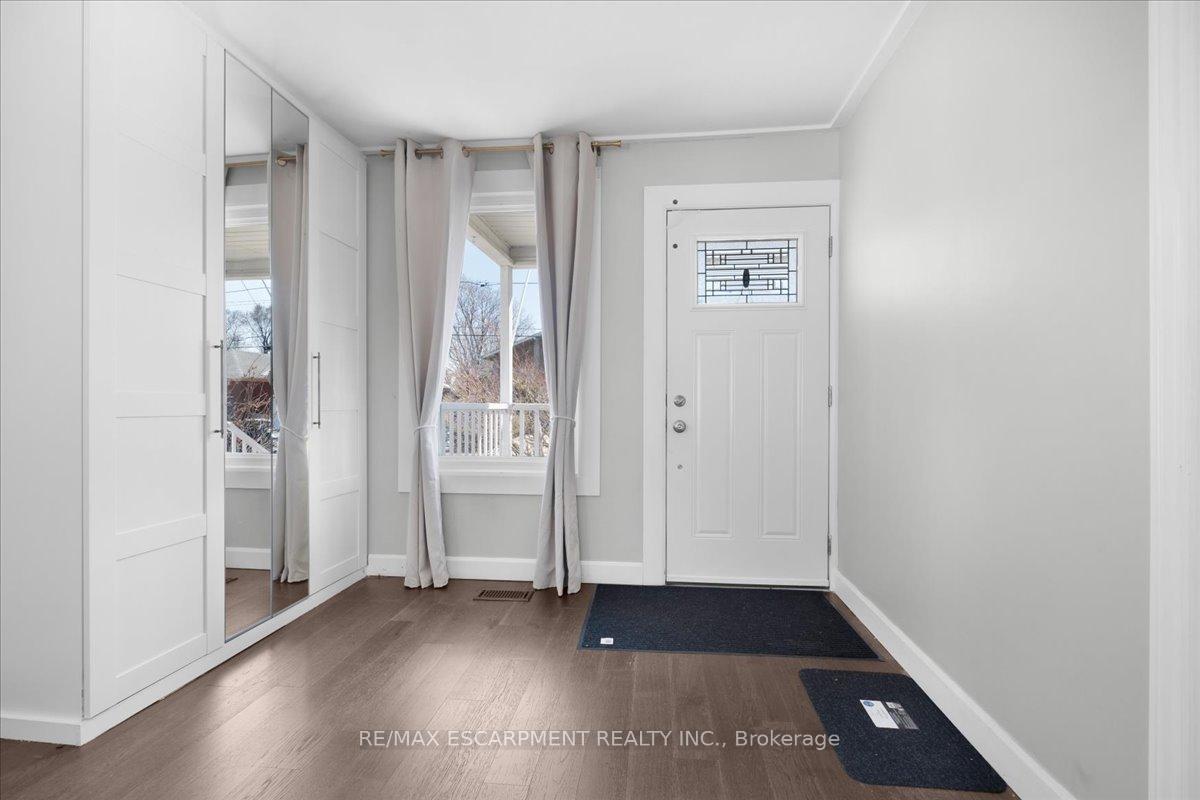 Photo 5 of 86 East 19th Street, Hamilton, Inch Park — HOMEH