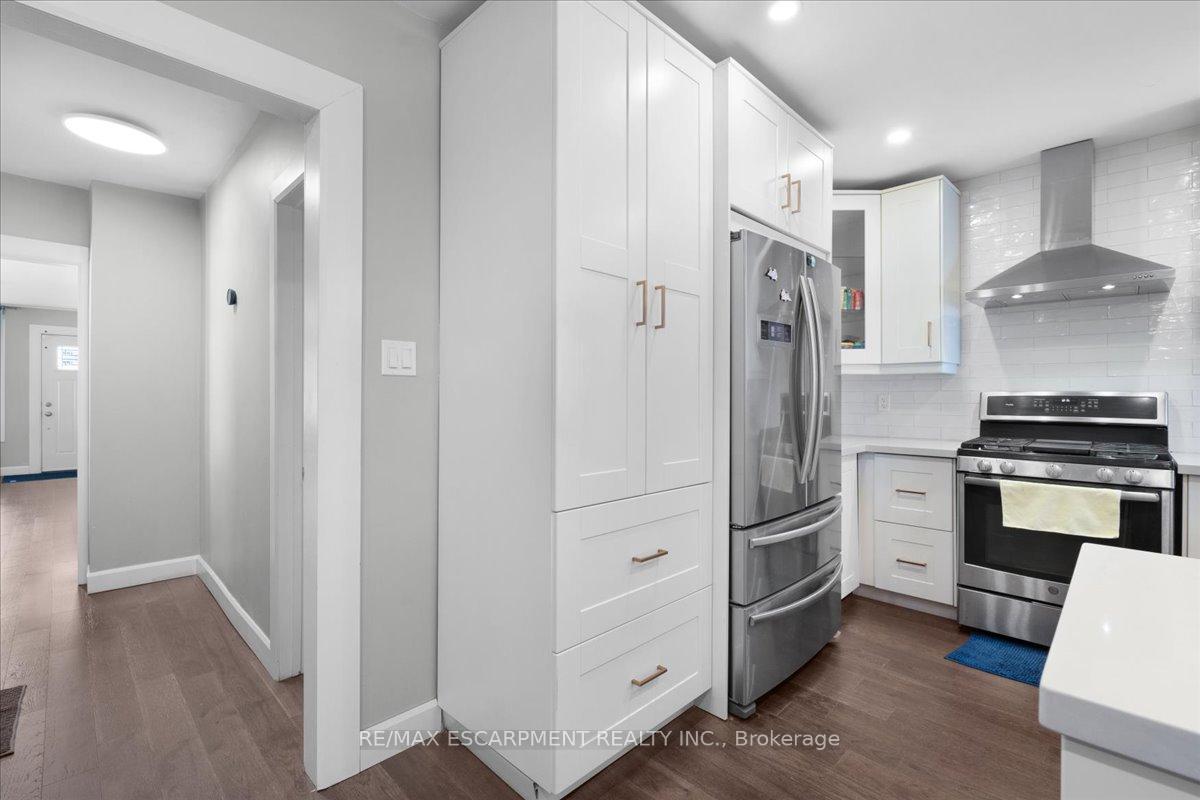 Photo 9 of 86 East 19th Street, Hamilton, Inch Park — HOMEH