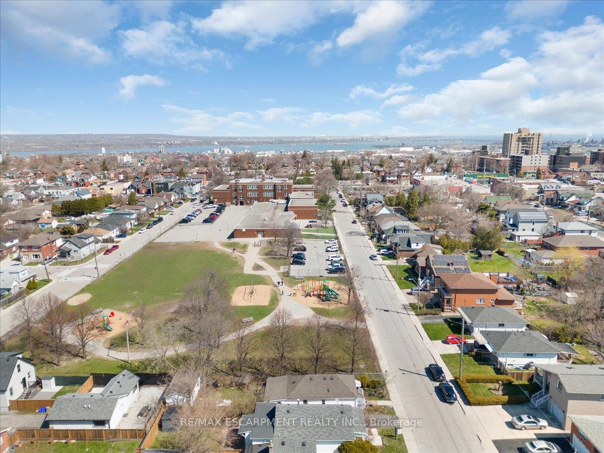 Photo 21 of 86 East 19th Street, Hamilton, Inch Park — HOMEH
