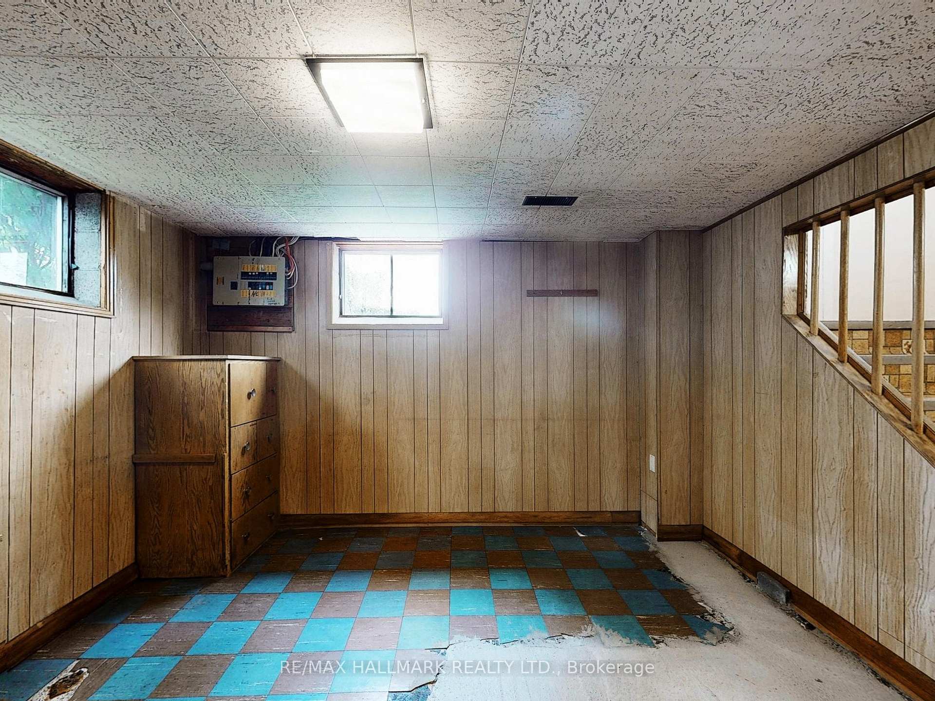 Photo 34 of 124 Mcelroy Road E, Hamilton, Balfour — HOMEH
