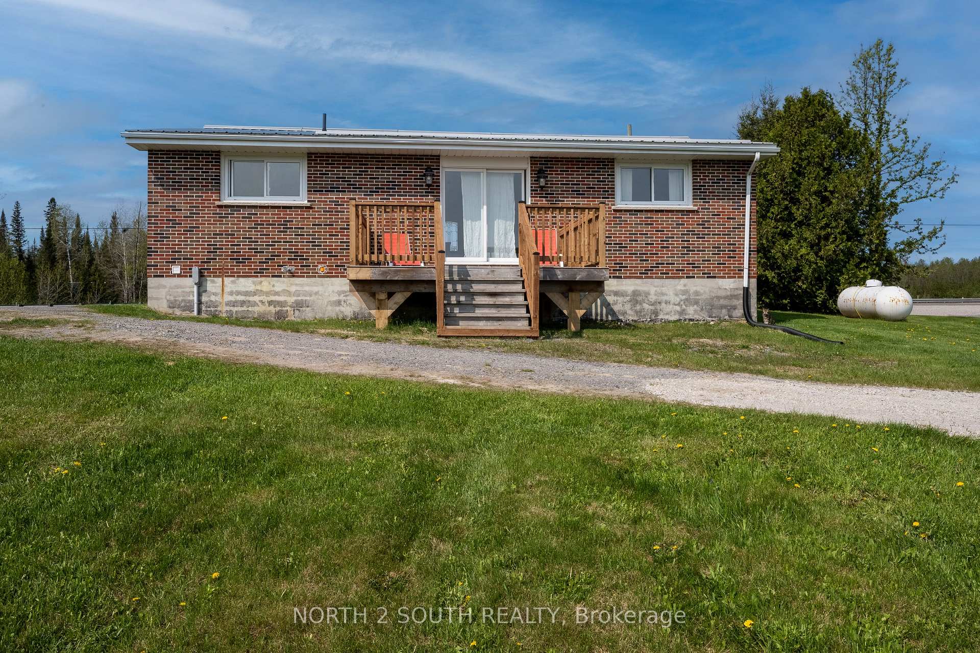 Photo 8 of 335147 Hwy 11 N, Englehart, Central Timiskaming — HOMEH