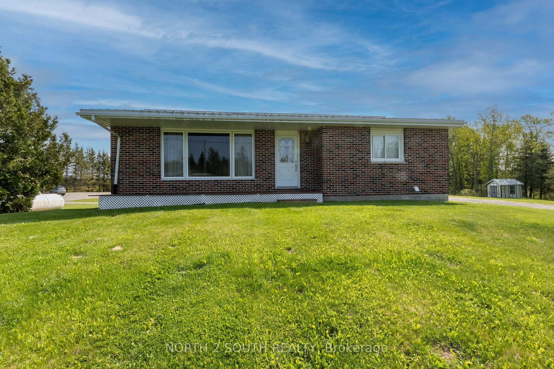 Photo 10 of 335147 Hwy 11 N, Englehart, Central Timiskaming — HOMEH