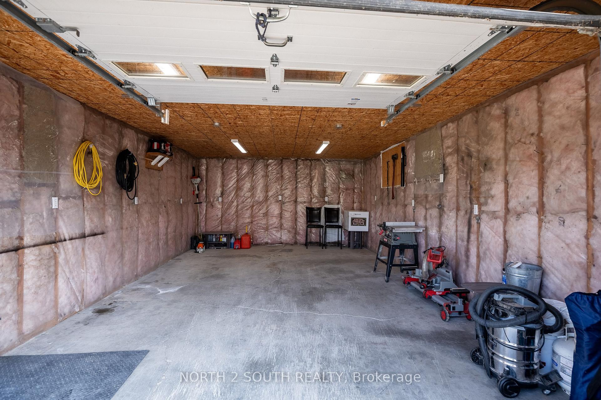 Photo 32 of 335147 Hwy 11 N, Englehart, Central Timiskaming — HOMEH