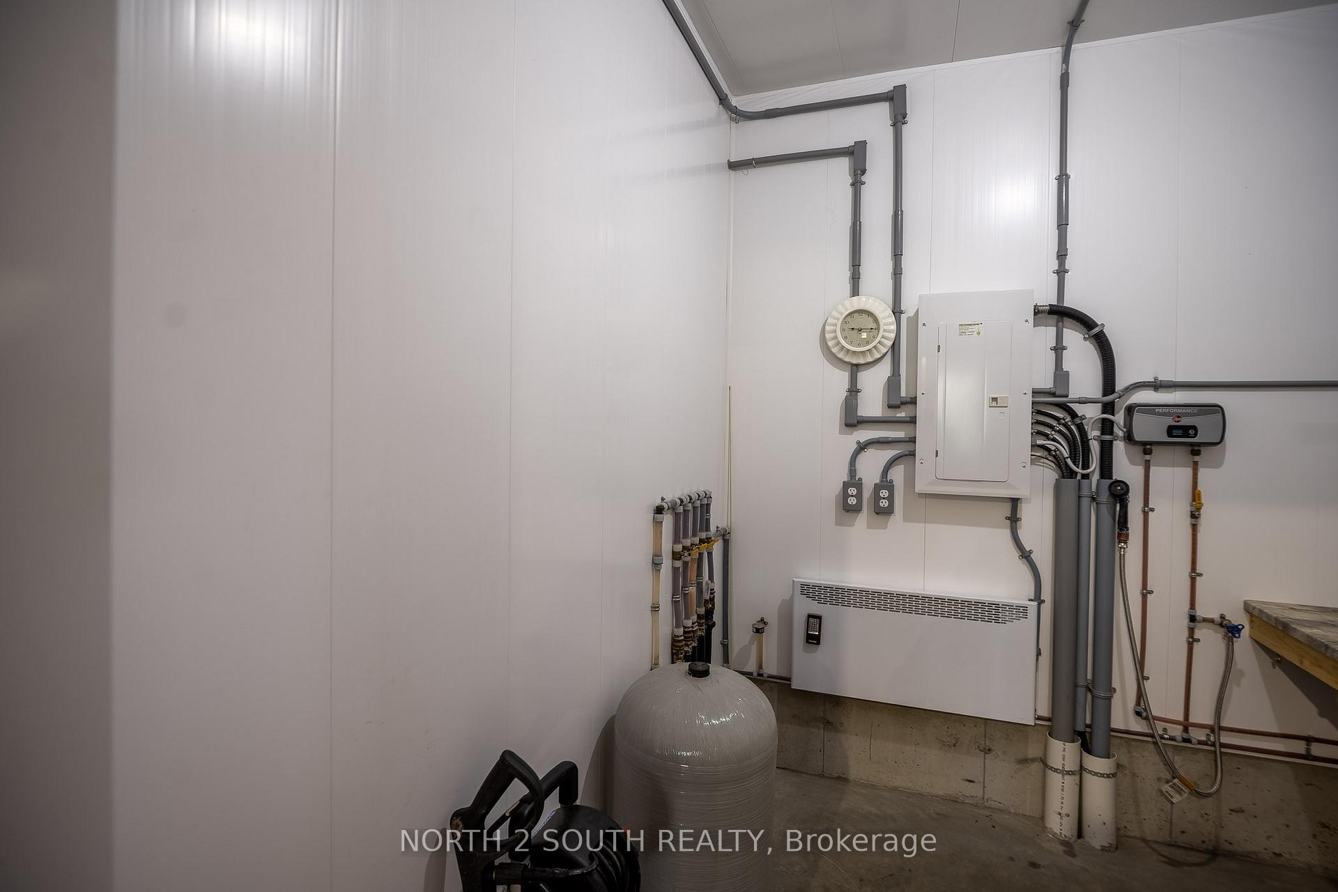 Photo 38 of 335147 Hwy 11 N, Englehart, Central Timiskaming — HOMEH