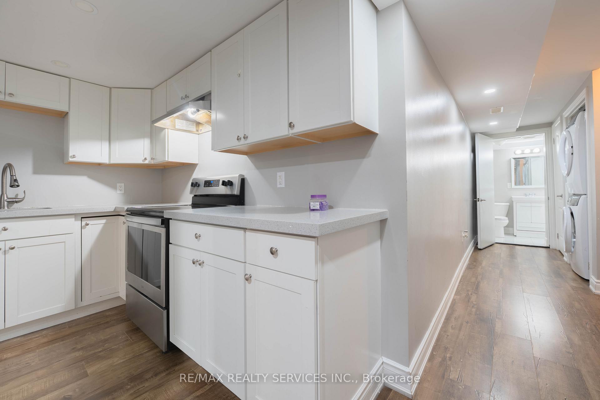 Photo 21 of 15 Ebury Drive, Brampton, Credit Valley — HOMEH