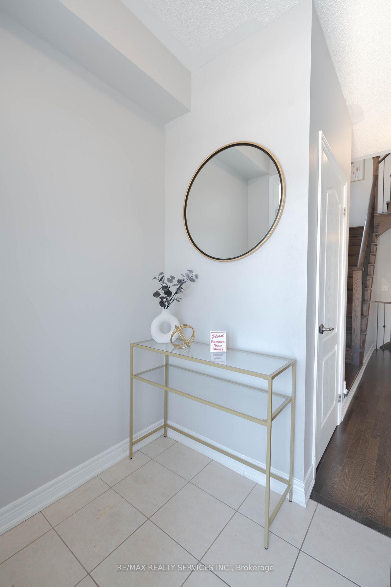 Photo 31 of 15 Ebury Drive, Brampton, Credit Valley — HOMEH