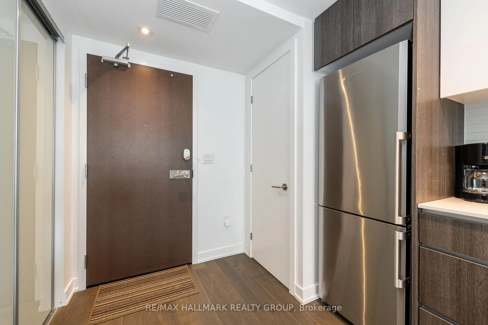 Photo 4 of Unit 1806, 199 Slater Street, Ottawa, Ottawa Centre — HOMEH