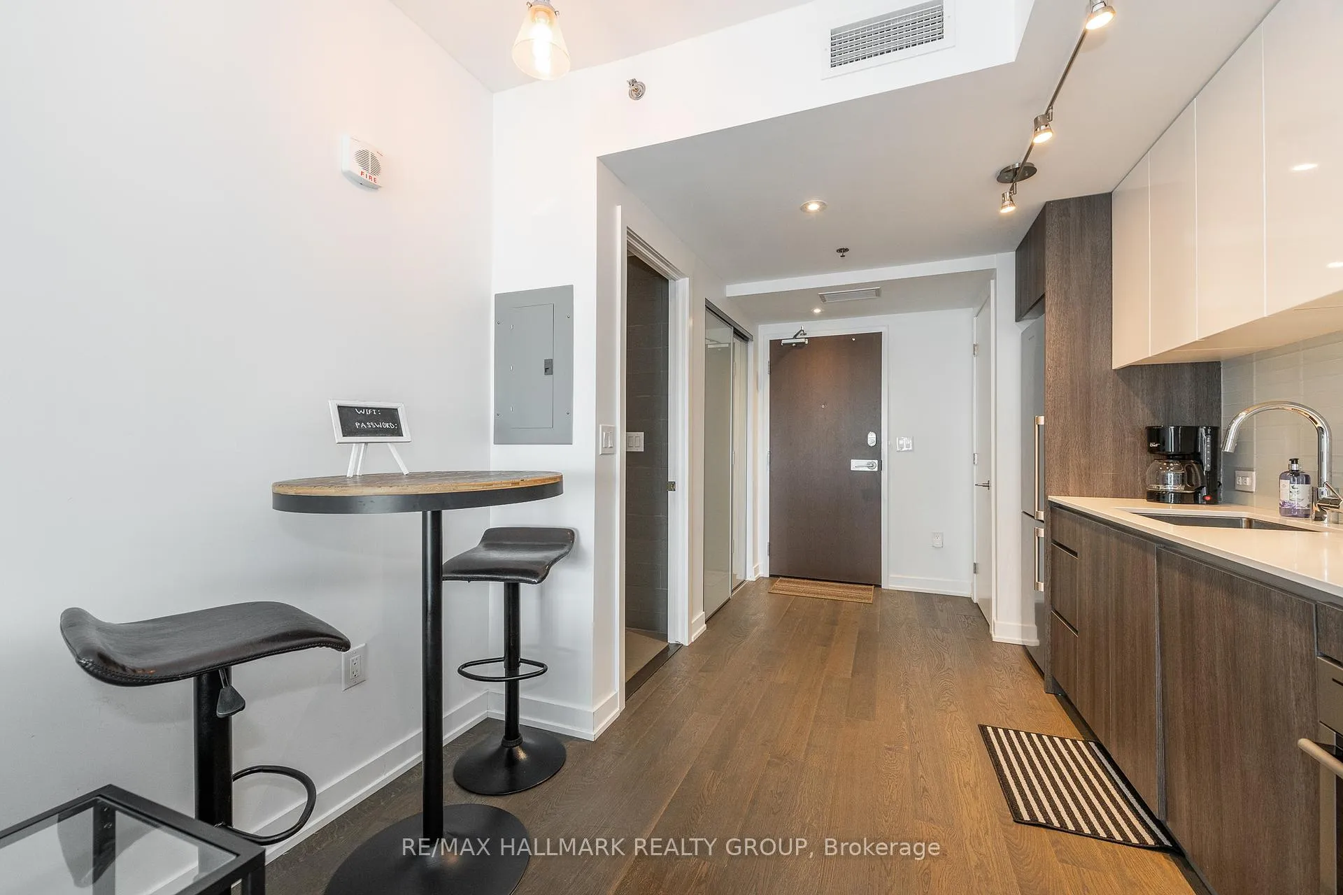 Photo 8 of Unit 1806, 199 Slater Street, Ottawa, Ottawa Centre — HOMEH