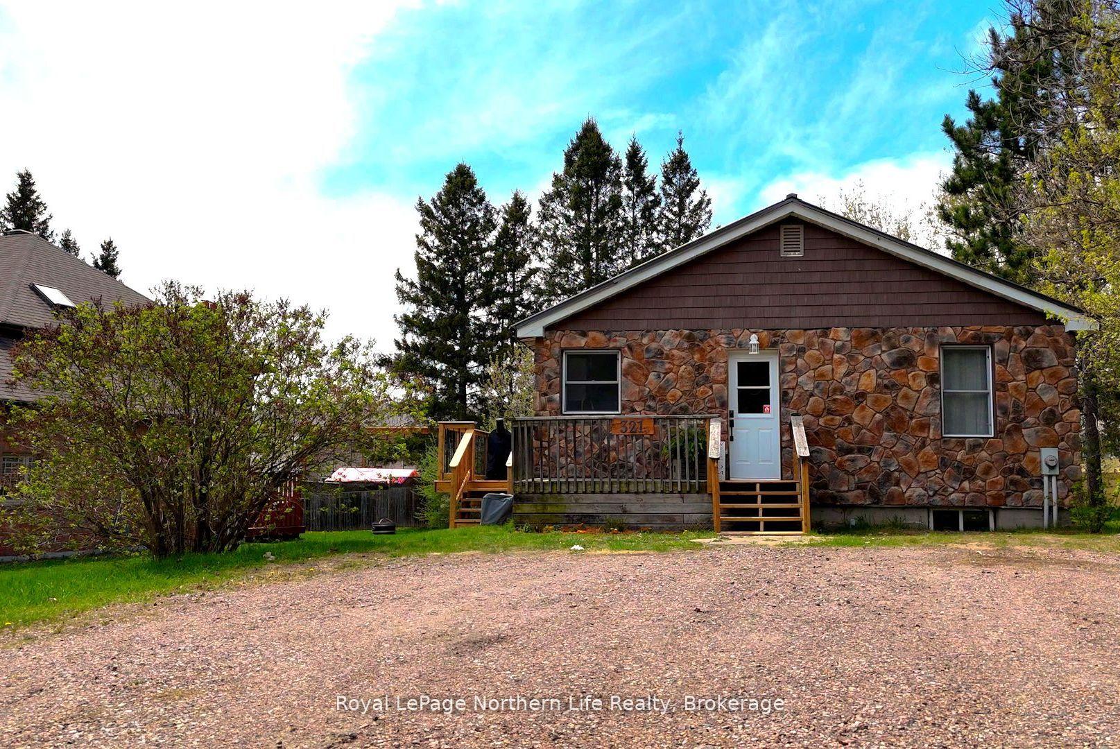 Photo 2 of 321 Main Street, Powassan — HOMEH