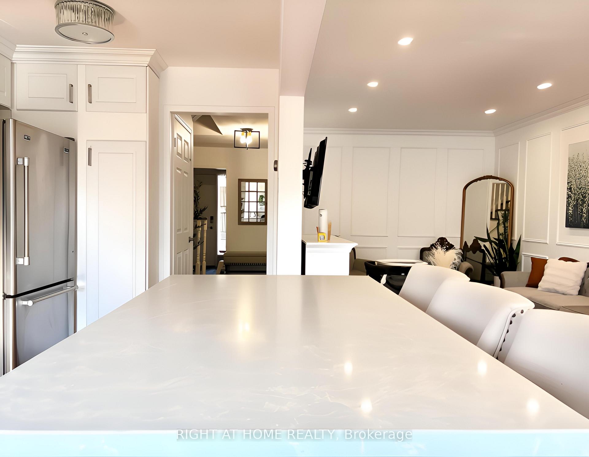 Photo 14 of 5 Torada Court, Brampton, Snelgrove — HOMEH