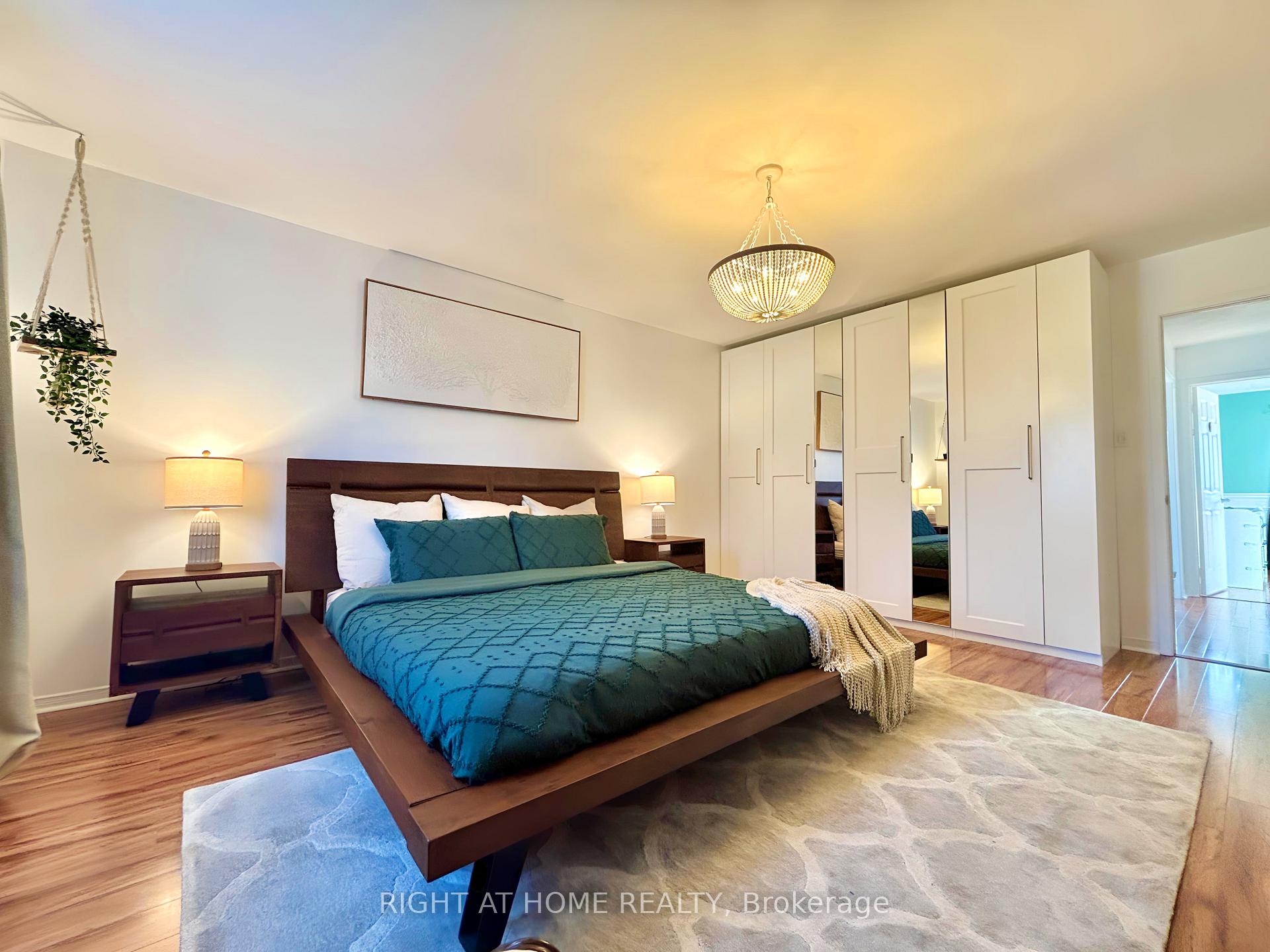 Photo 9 of 5 Torada Court, Brampton, Snelgrove — HOMEH