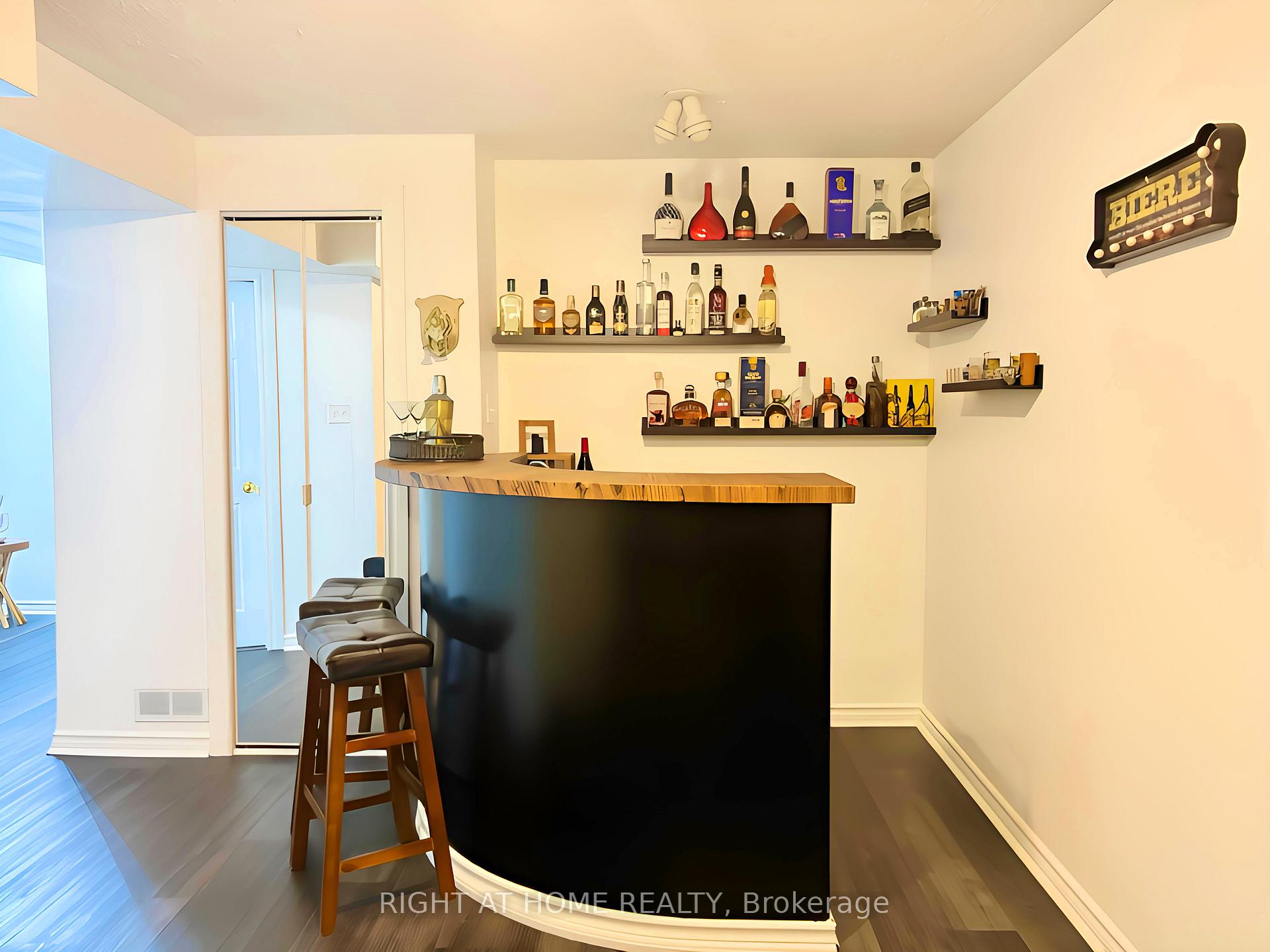 Photo 11 of 5 Torada Court, Brampton, Snelgrove — HOMEH