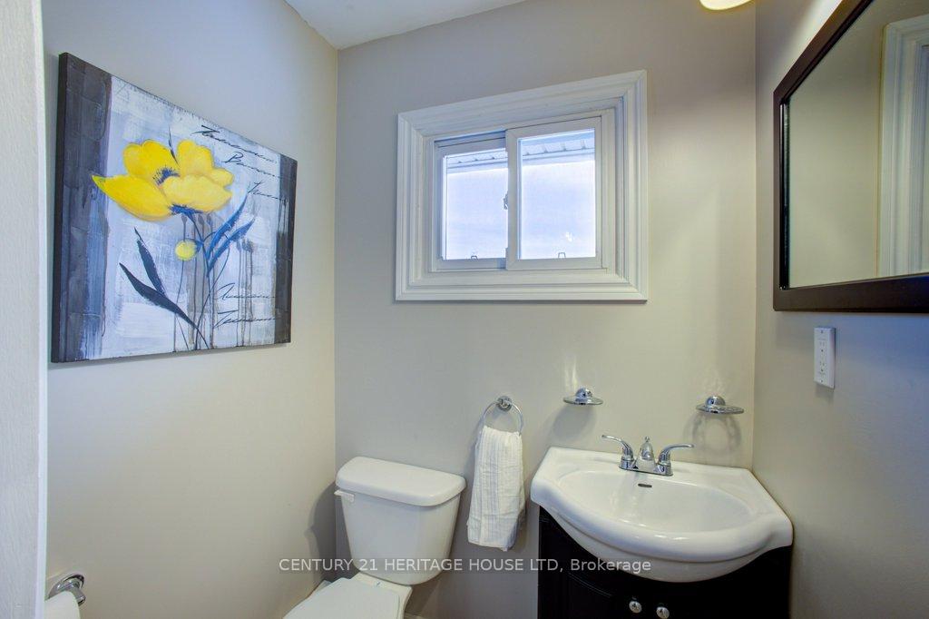 Photo 22 of 580330 Sideroad 60, R.R.#1 Side Road, Chatsworth — HOMEH