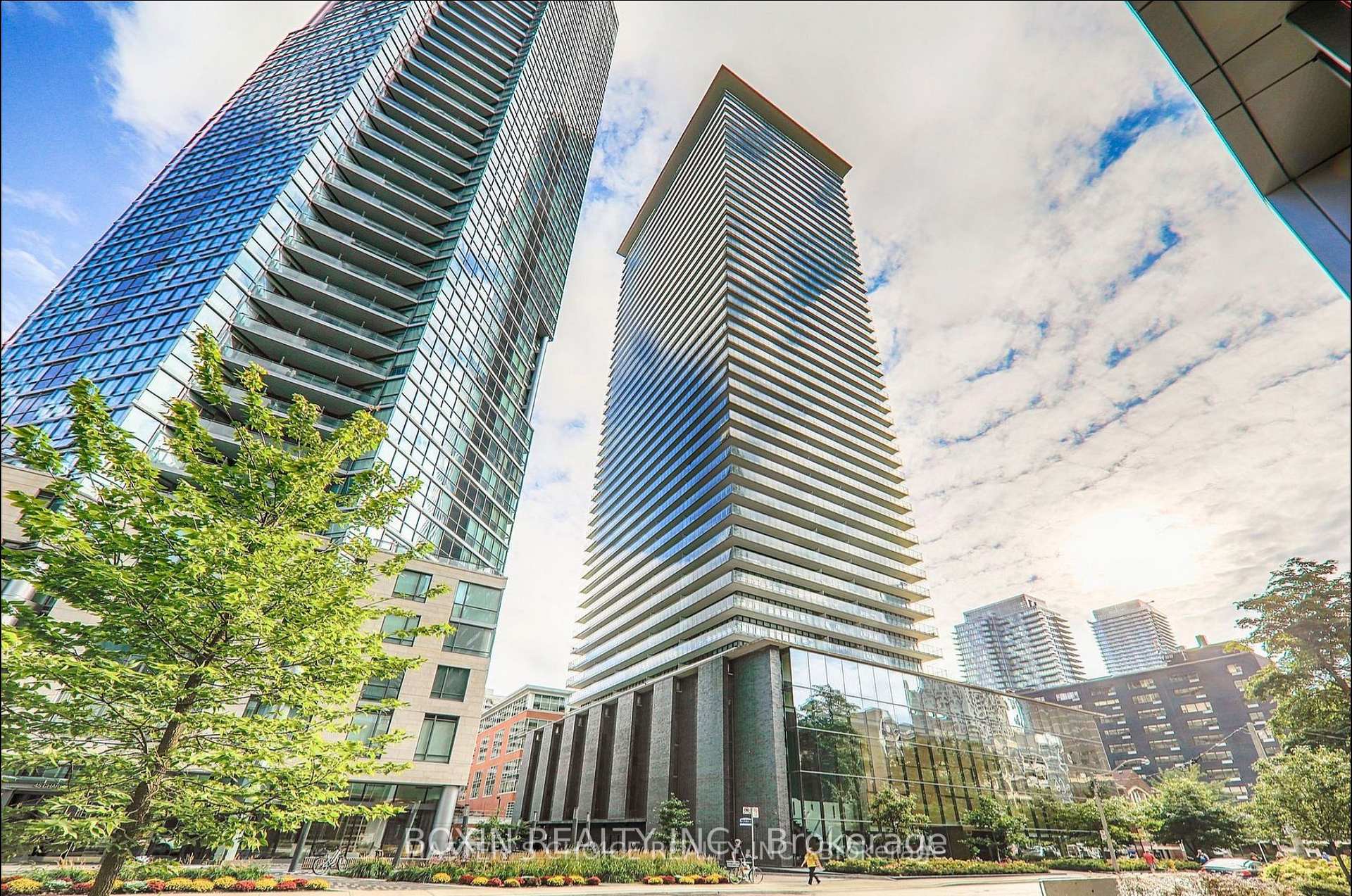Photo 5 of Unit 2312, 33 Charles Street E, Toronto, Church-Yonge Corridor — HOMEH