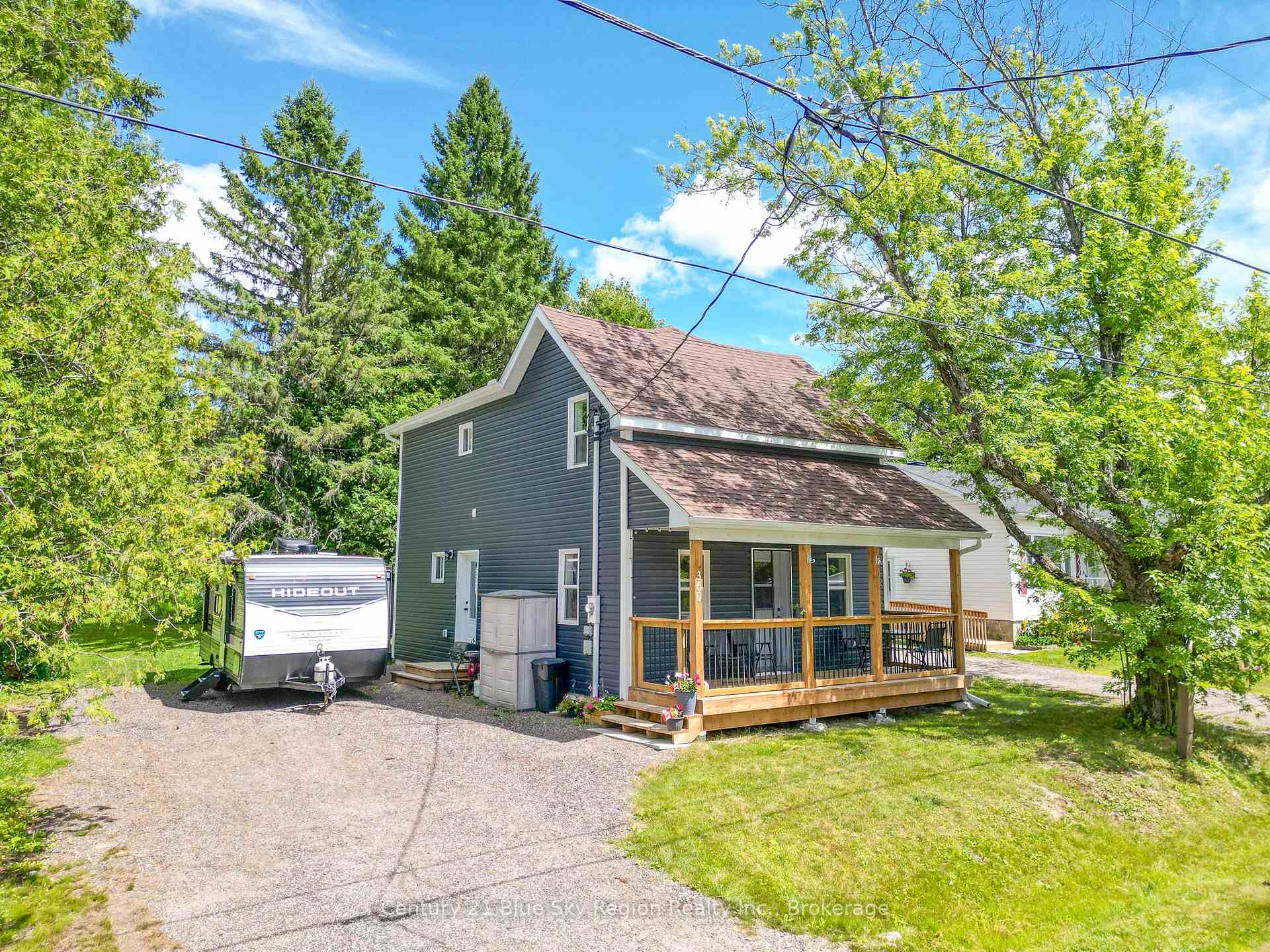 Photo 2 of 360 Spetz Avenue, Powassan — HOMEH