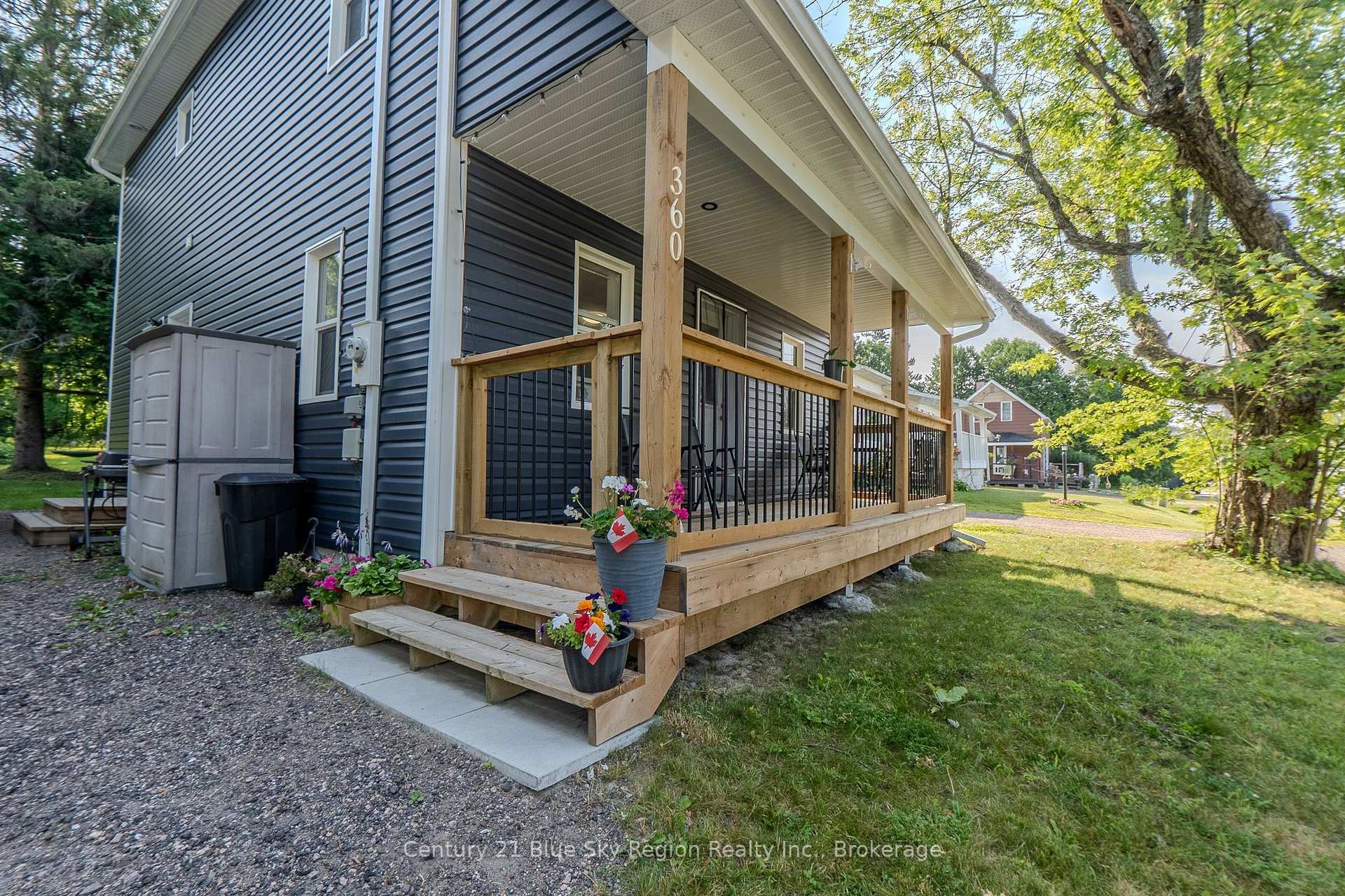 Photo 3 of 360 Spetz Avenue, Powassan — HOMEH