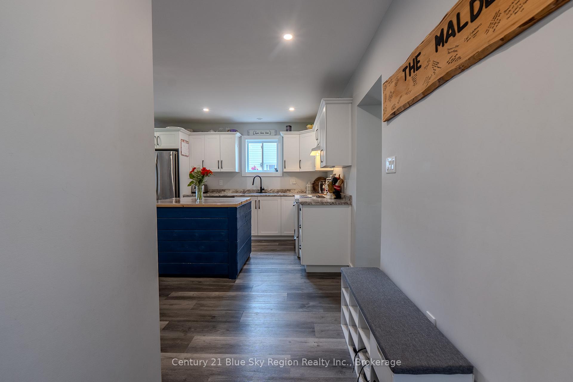 Photo 5 of 360 Spetz Avenue, Powassan — HOMEH