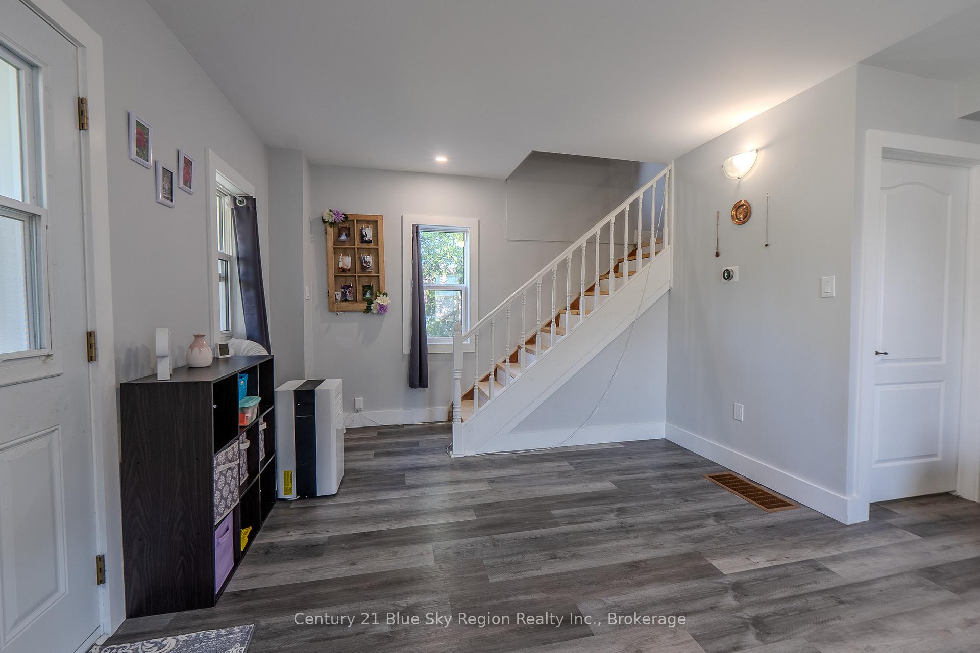 Photo 18 of 360 Spetz Avenue, Powassan — HOMEH