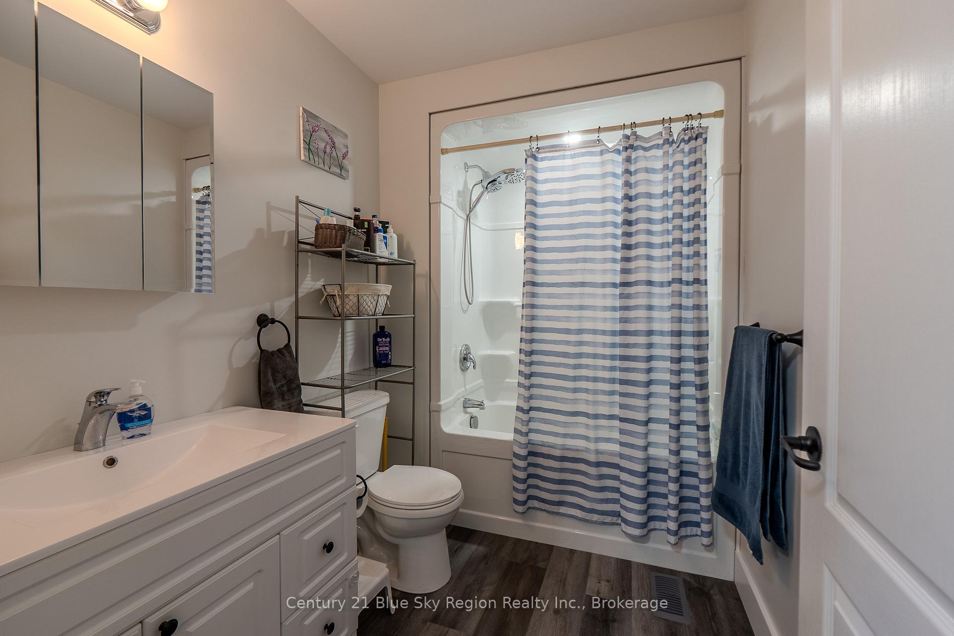 Photo 27 of 360 Spetz Avenue, Powassan — HOMEH