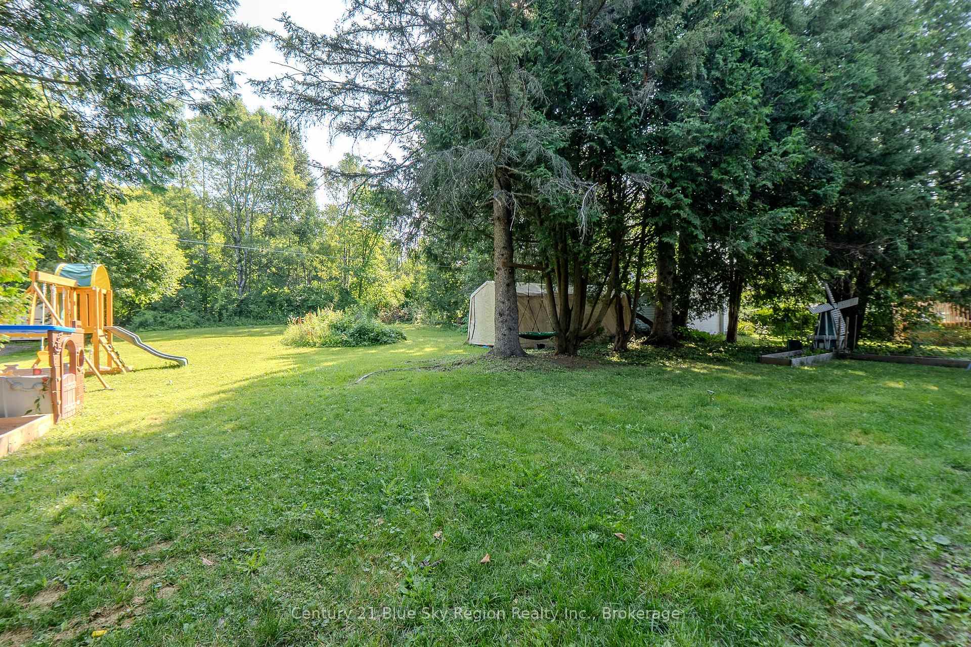 Photo 34 of 360 Spetz Avenue, Powassan — HOMEH