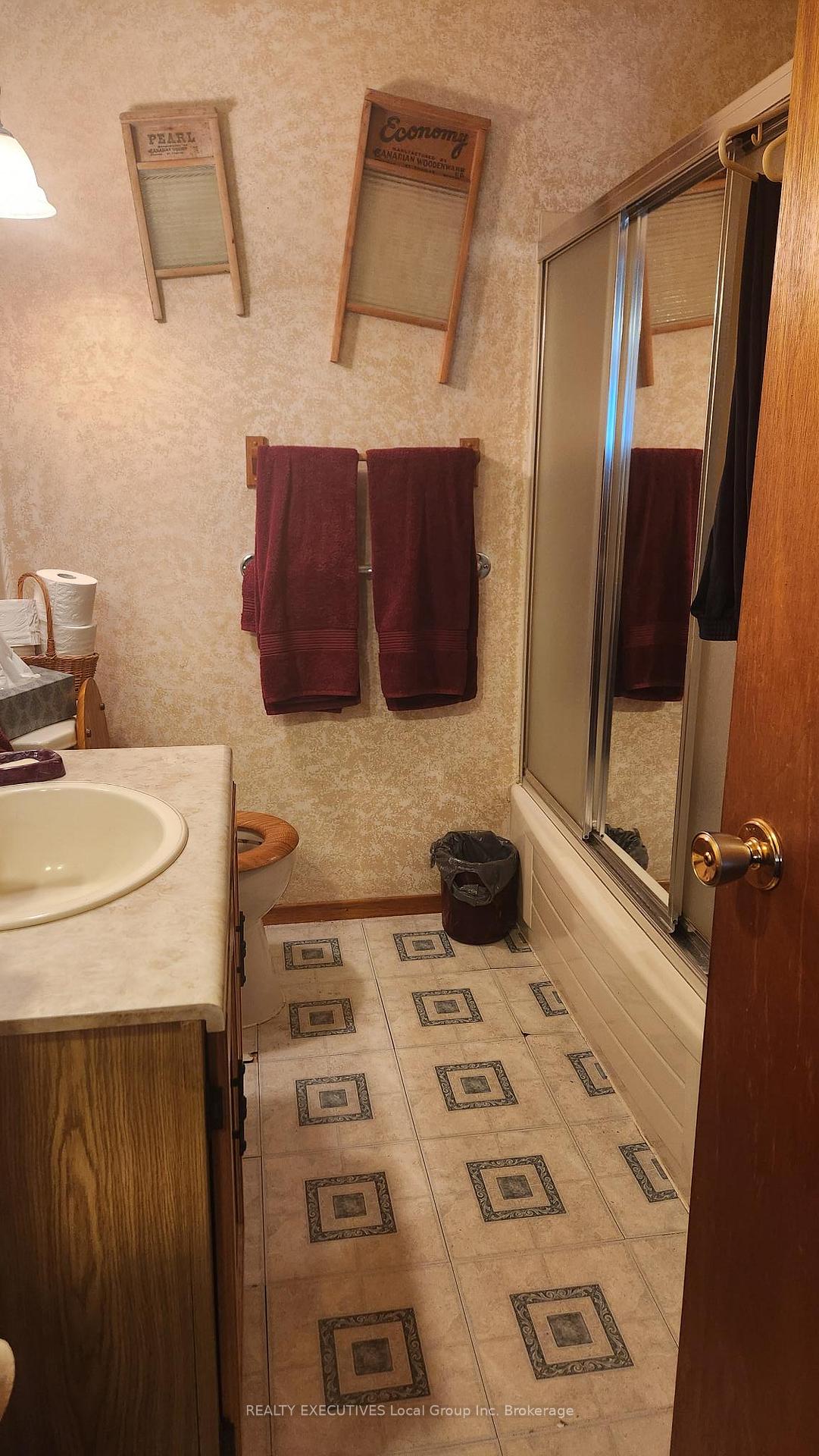 Photo 33 of 512 Maple Hill Road, Powassan — HOMEH