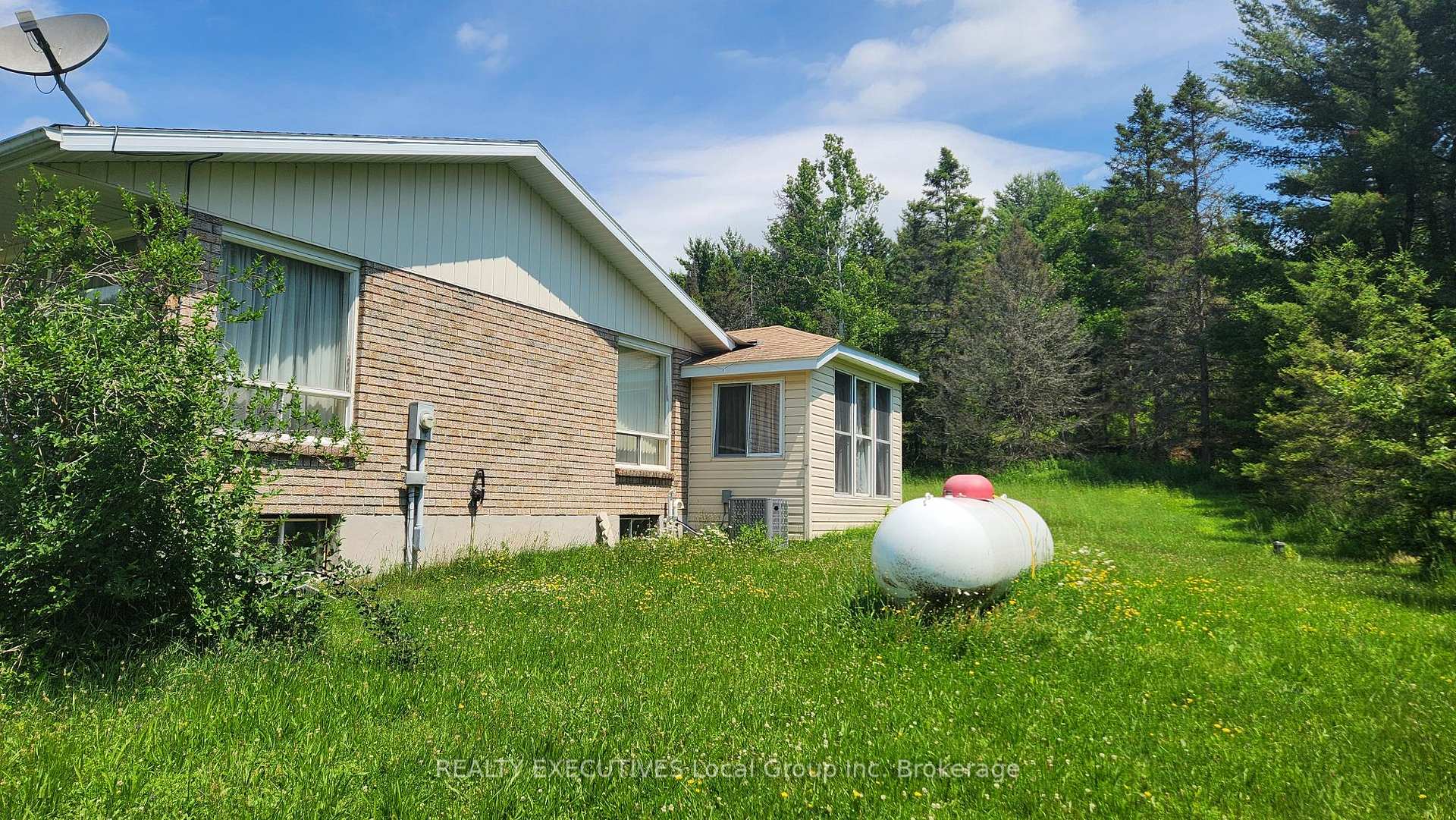 Photo 39 of 512 Maple Hill Road, Powassan — HOMEH