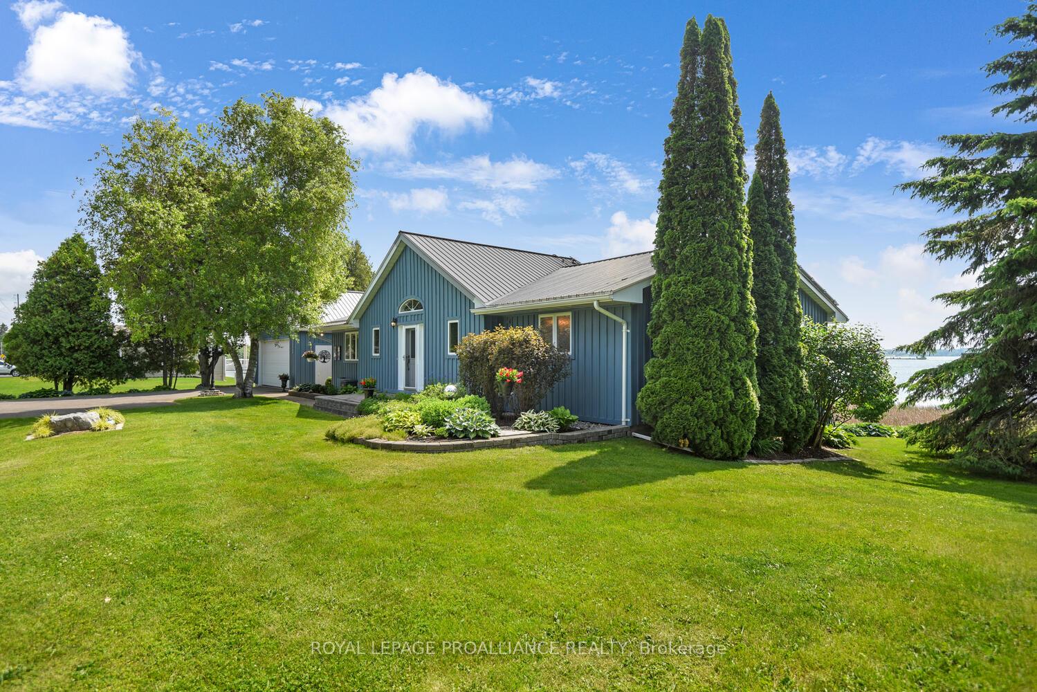 Photo 2 of 2505 County Road 2, Edwardsburgh/Cardinal, Edwardsburgh/Cardinal Twp — HOMEH