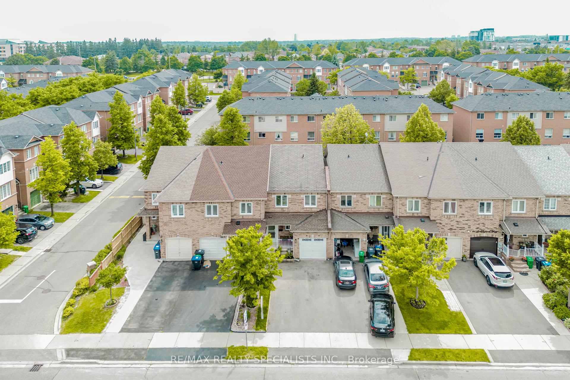 Front of 47 Brickyard Way N