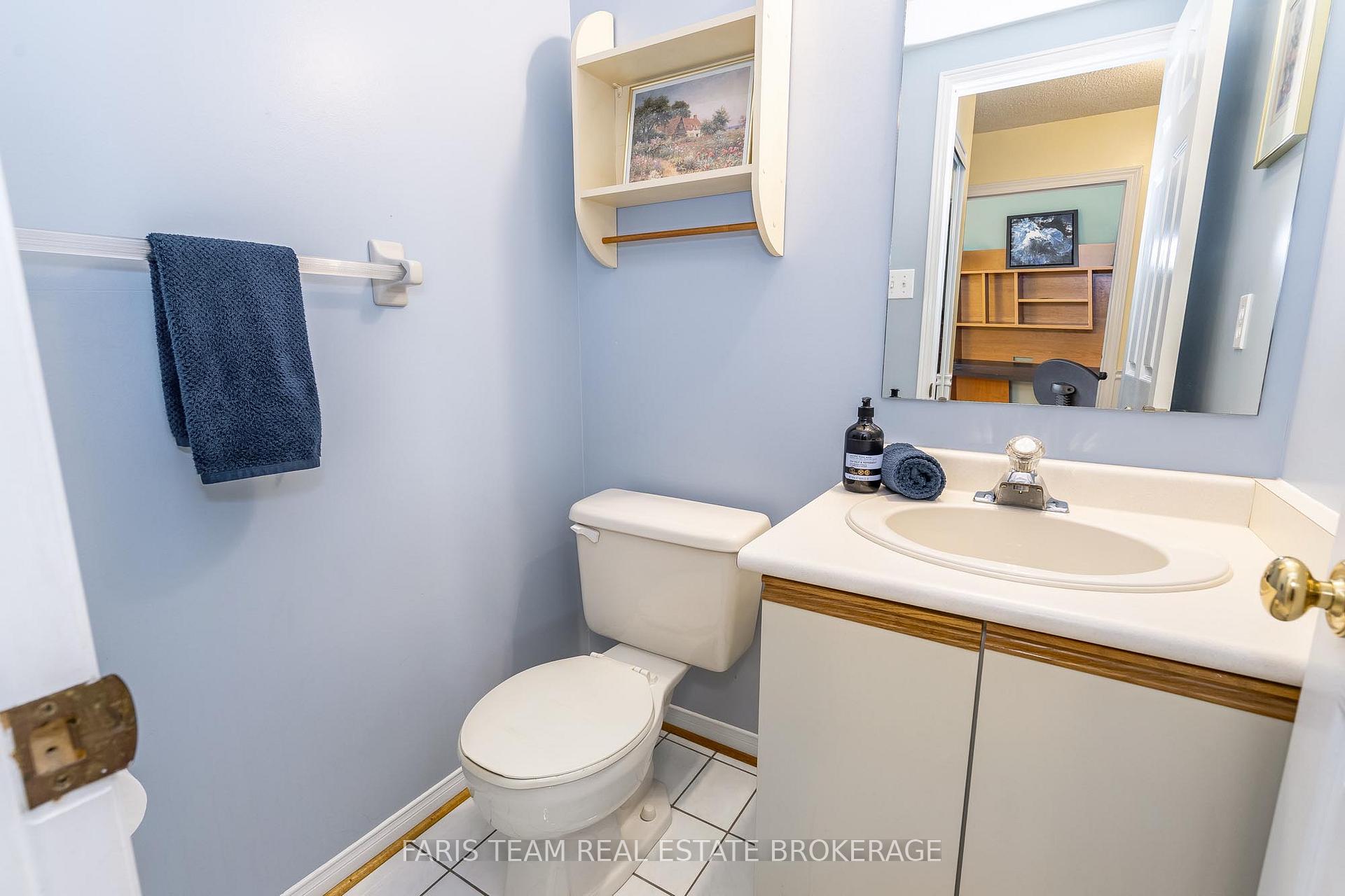 Photo 15 of 10 Ural Circle, Brampton, Sandringham-Wellington — HOMEH