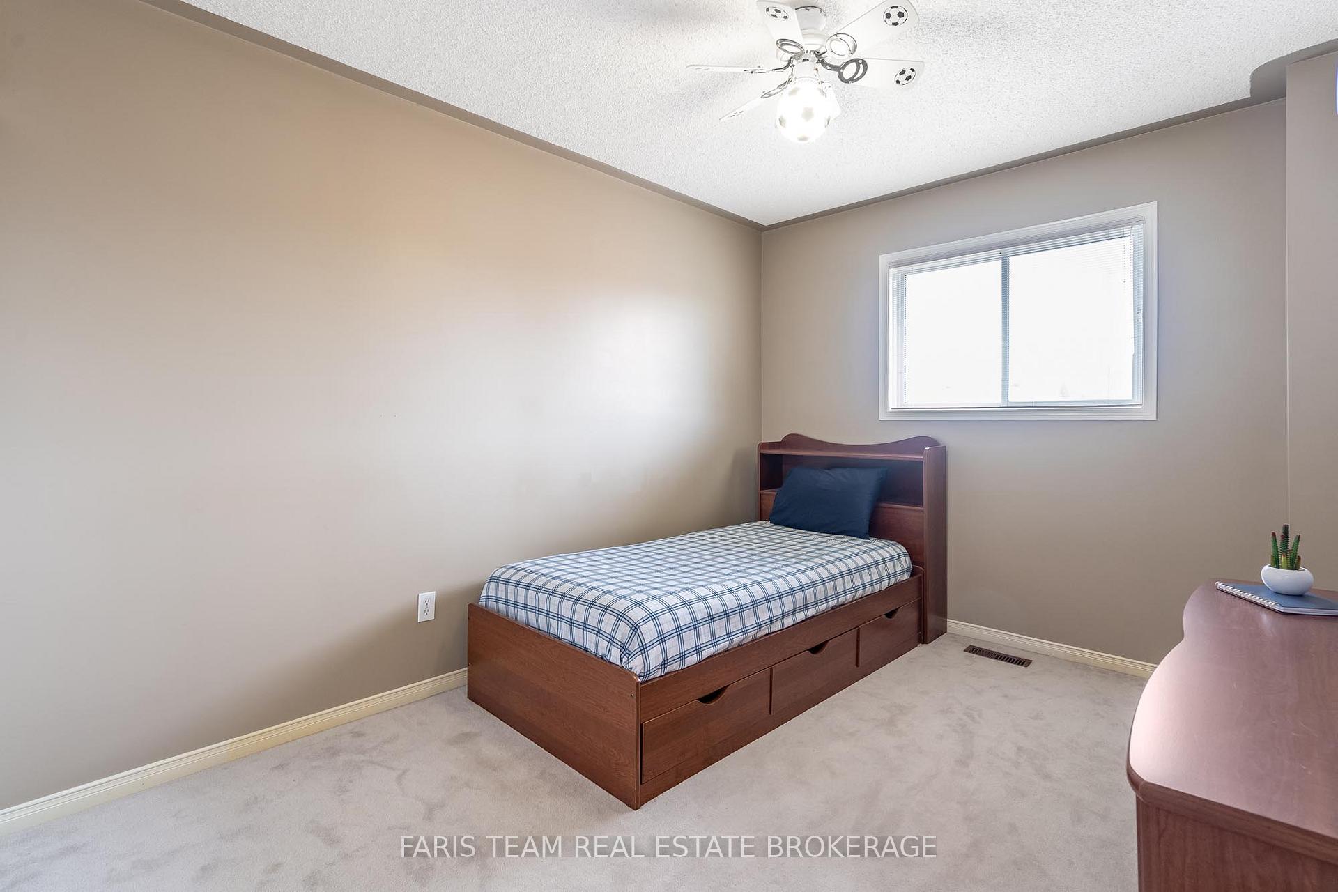 Photo 22 of 10 Ural Circle, Brampton, Sandringham-Wellington — HOMEH