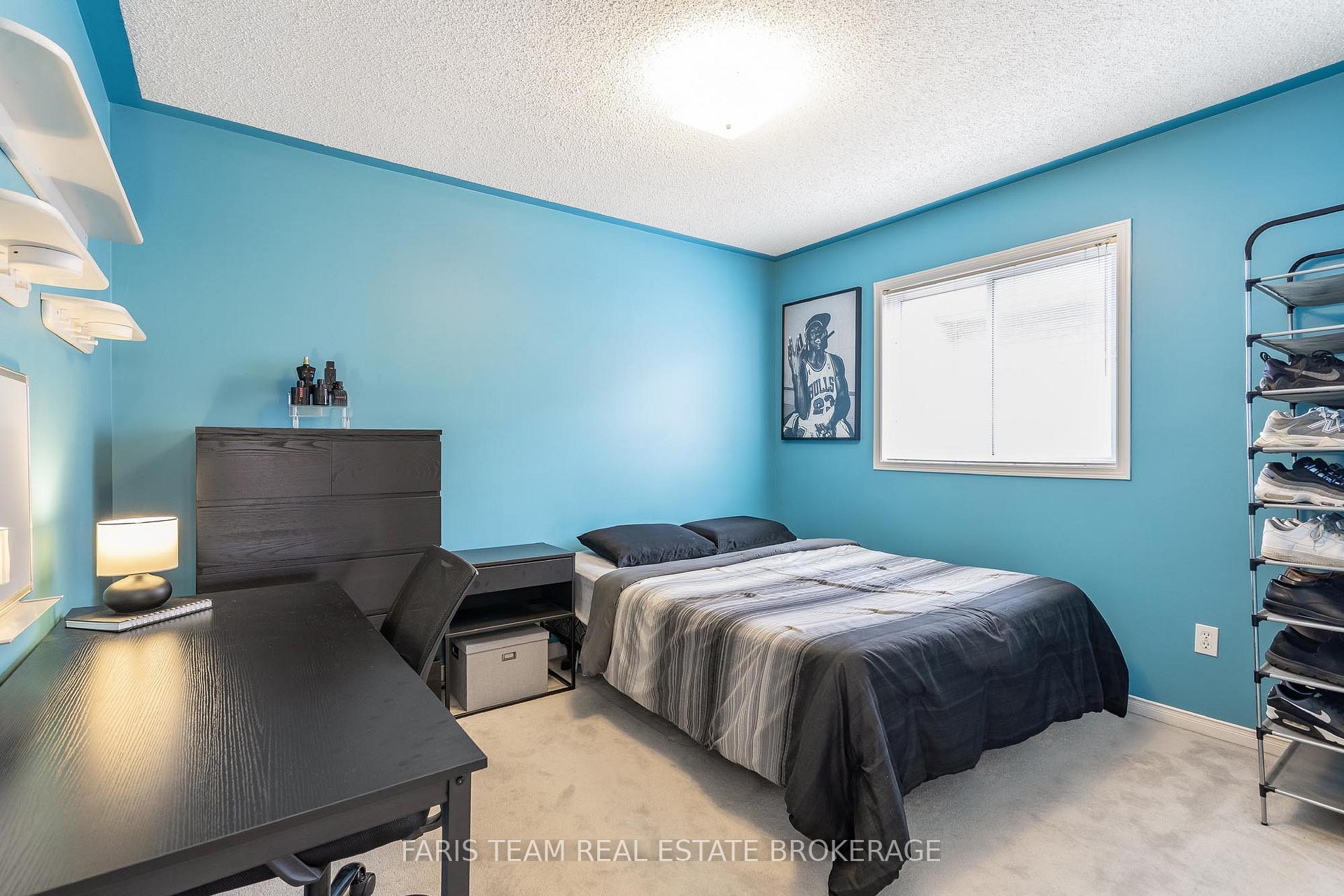 Photo 25 of 10 Ural Circle, Brampton, Sandringham-Wellington — HOMEH