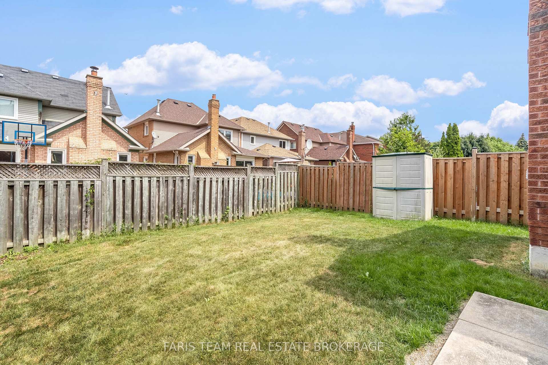 Photo 9 of 10 Ural Circle, Brampton, Sandringham-Wellington — HOMEH