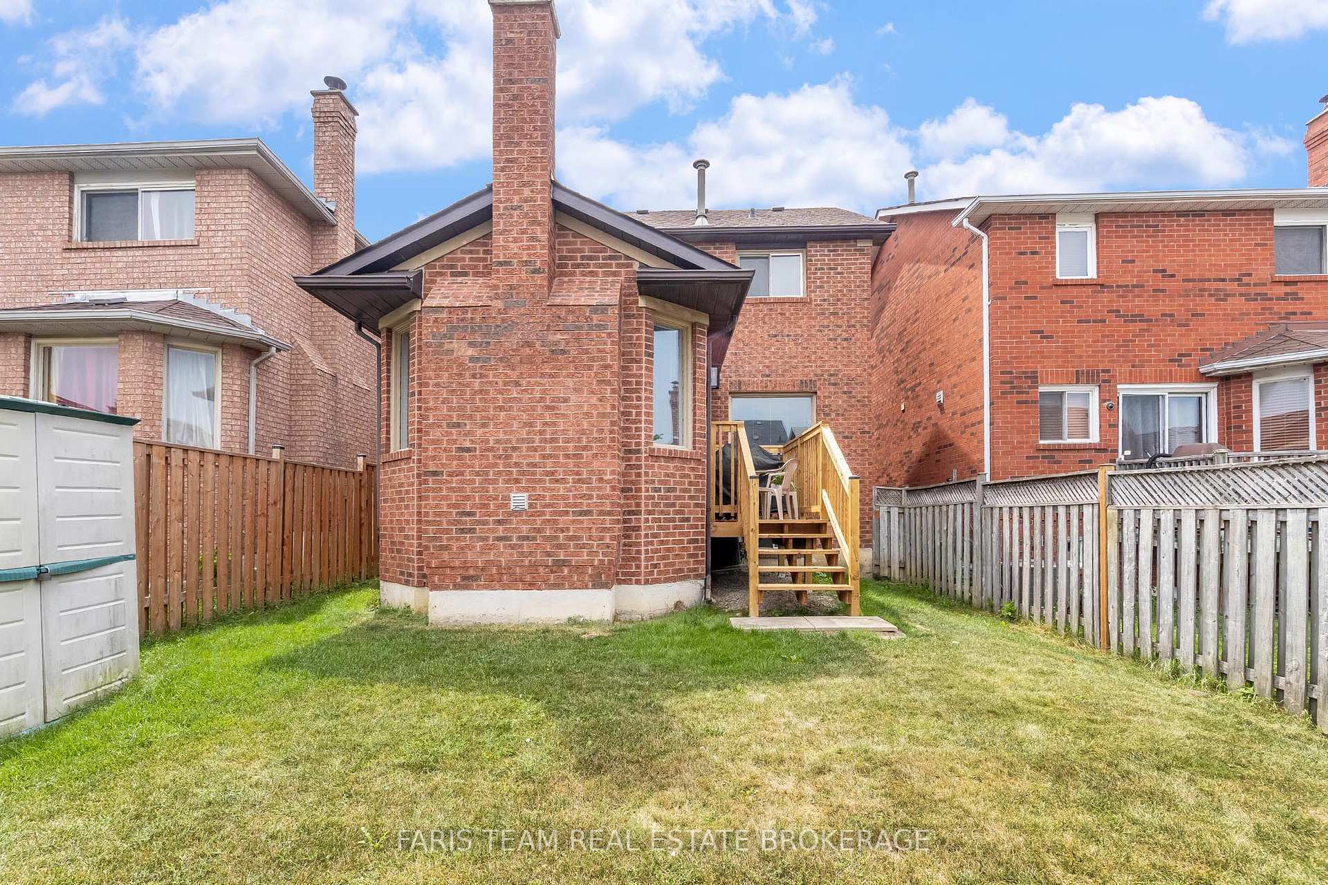 Photo 20 of 10 Ural Circle, Brampton, Sandringham-Wellington — HOMEH