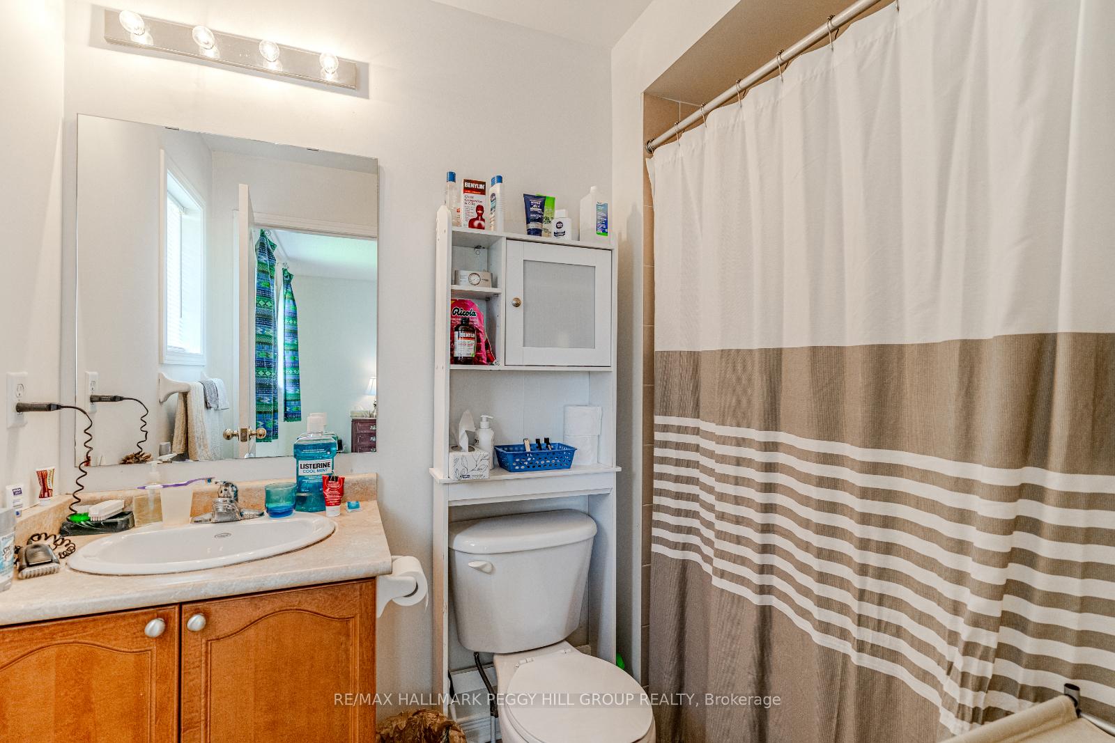Photo 8 of 116 Empire Drive, Barrie, Innis-Shore — HOMEH