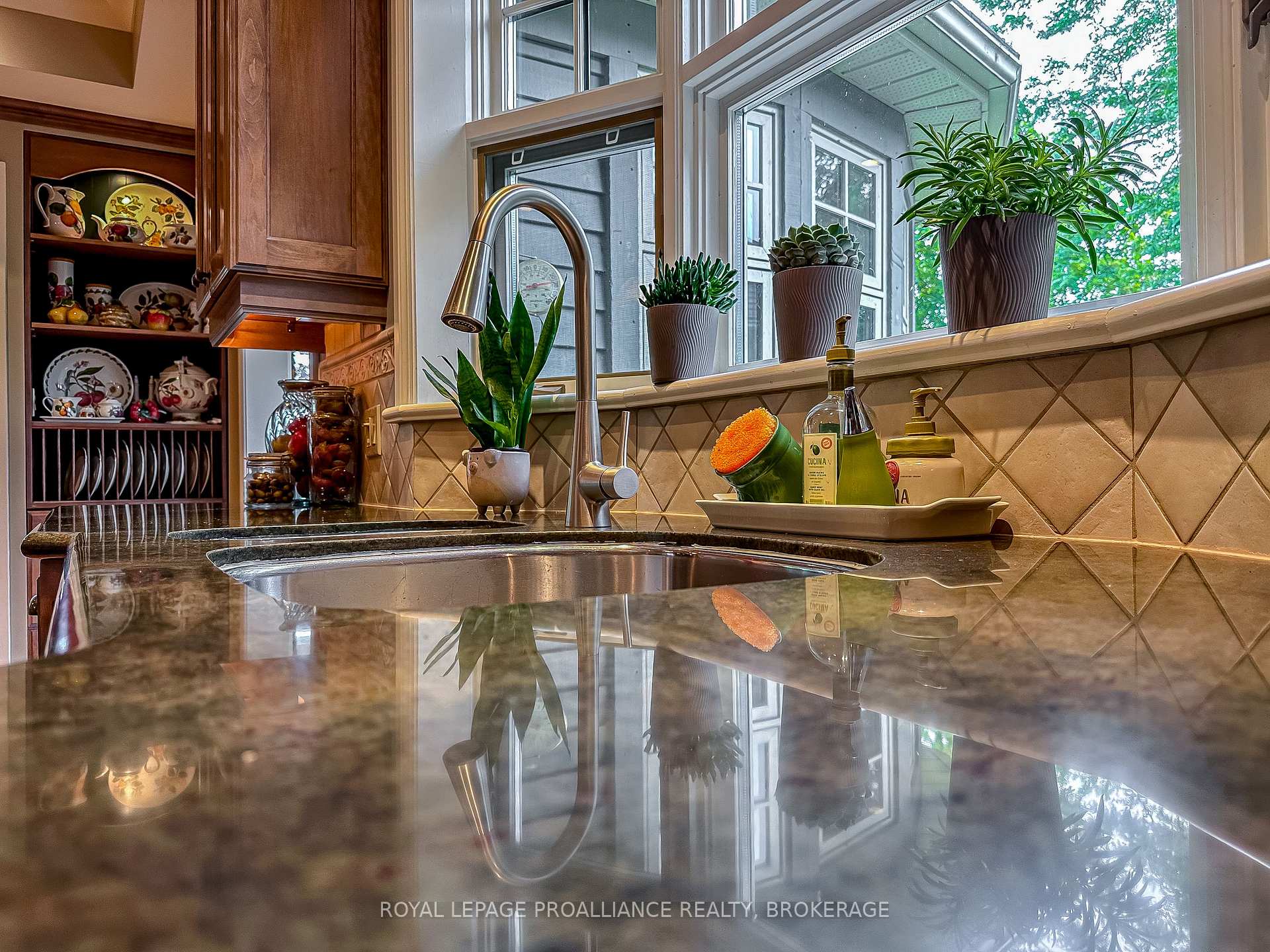 Photo 14 of 96 & 88 Spithead Road, Frontenac Islands, The Islands — HOMEH