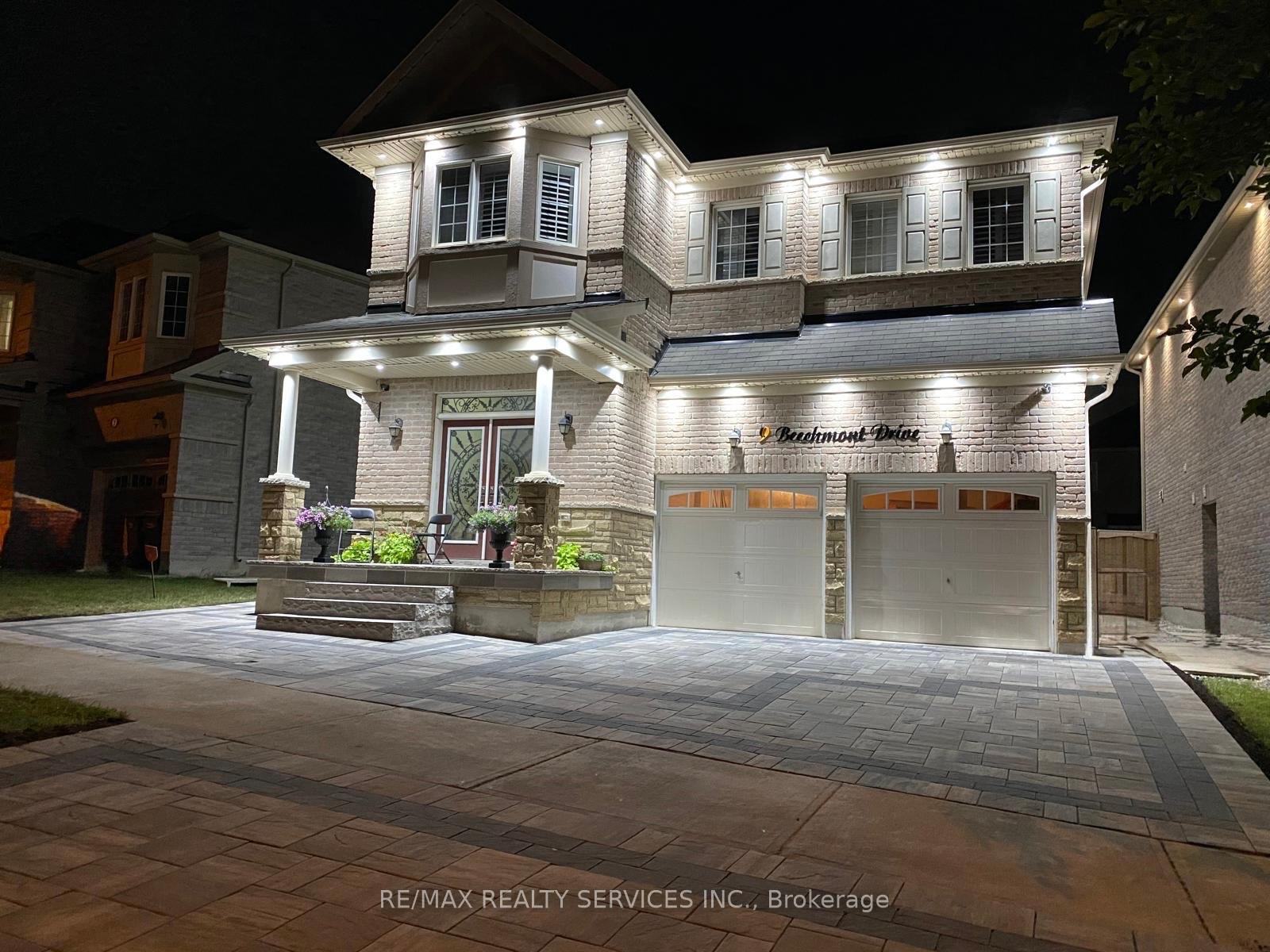 Photo 4 of 9 Beechmont Drive, Brampton, Credit Valley — HOMEH