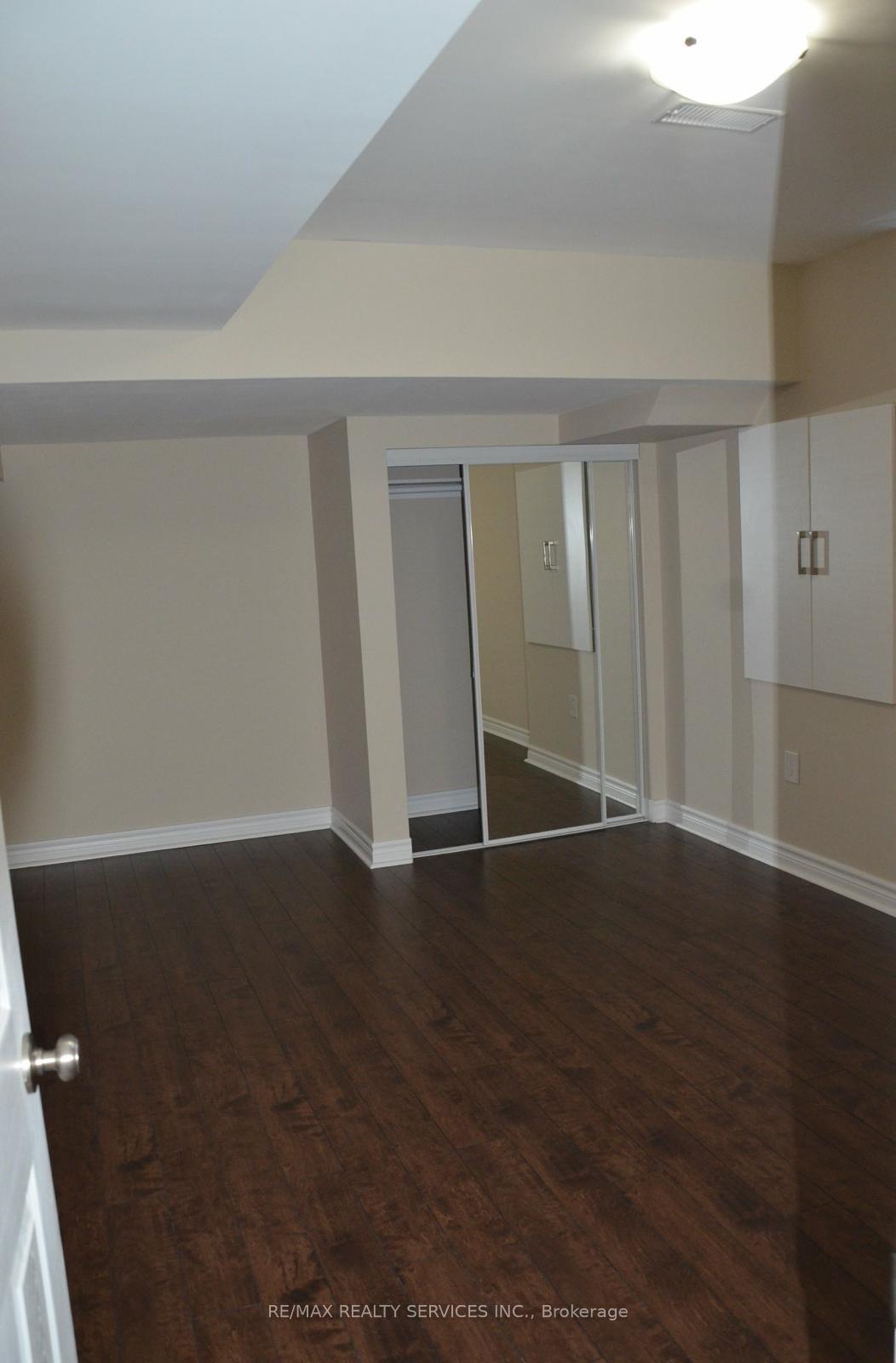 Photo 9 of 9 Beechmont Drive, Brampton, Credit Valley — HOMEH