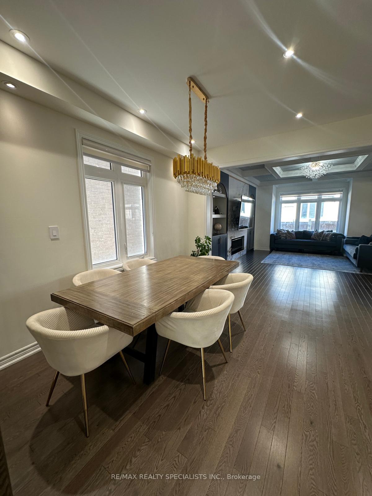 Photo 8 of Unit MAIN AND UPPER, 19 Thornvalley Terrace, Caledon, Rural Caledon — HOMEH