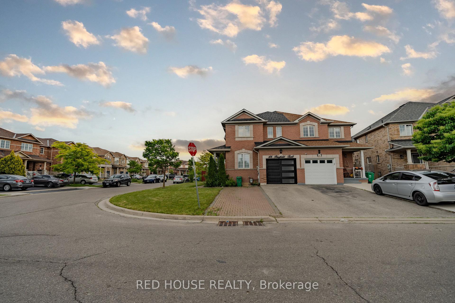 Photo 5 of 46 Passfield Trail, Brampton, Bram East — HOMEH