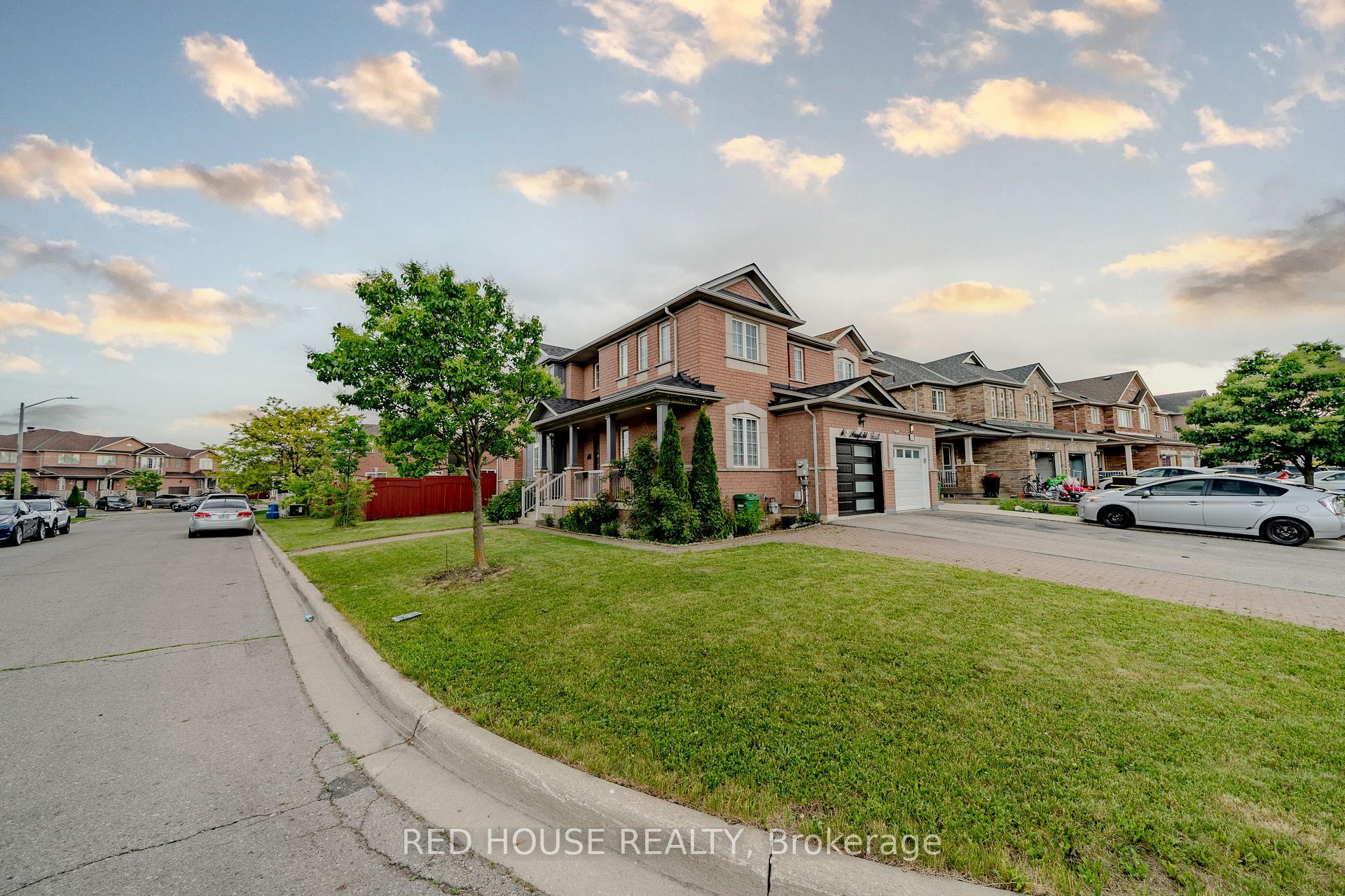 Photo 6 of 46 Passfield Trail, Brampton, Bram East — HOMEH