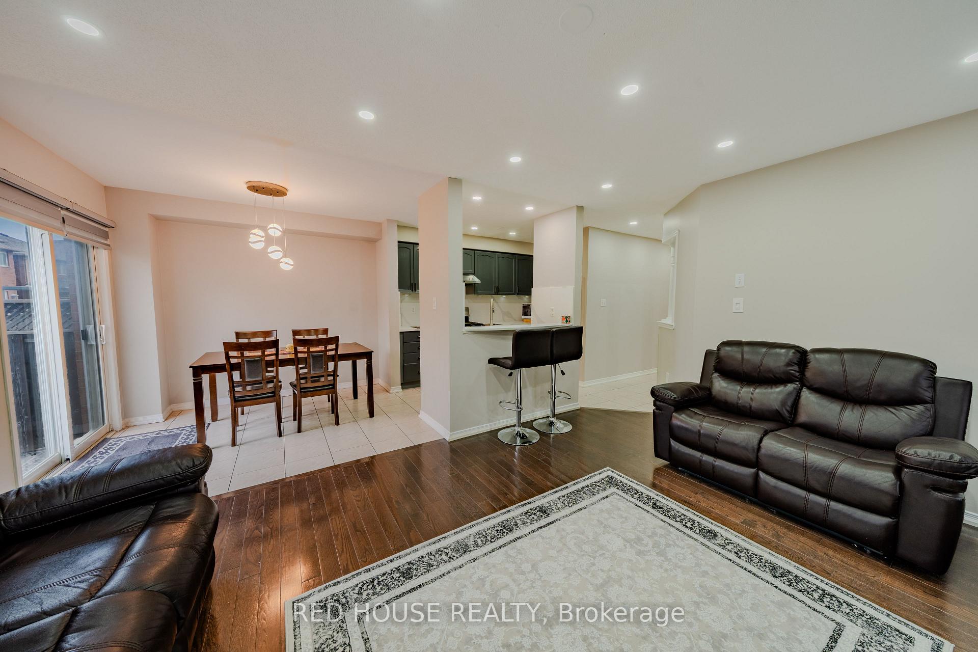Photo 23 of 46 Passfield Trail, Brampton, Bram East — HOMEH