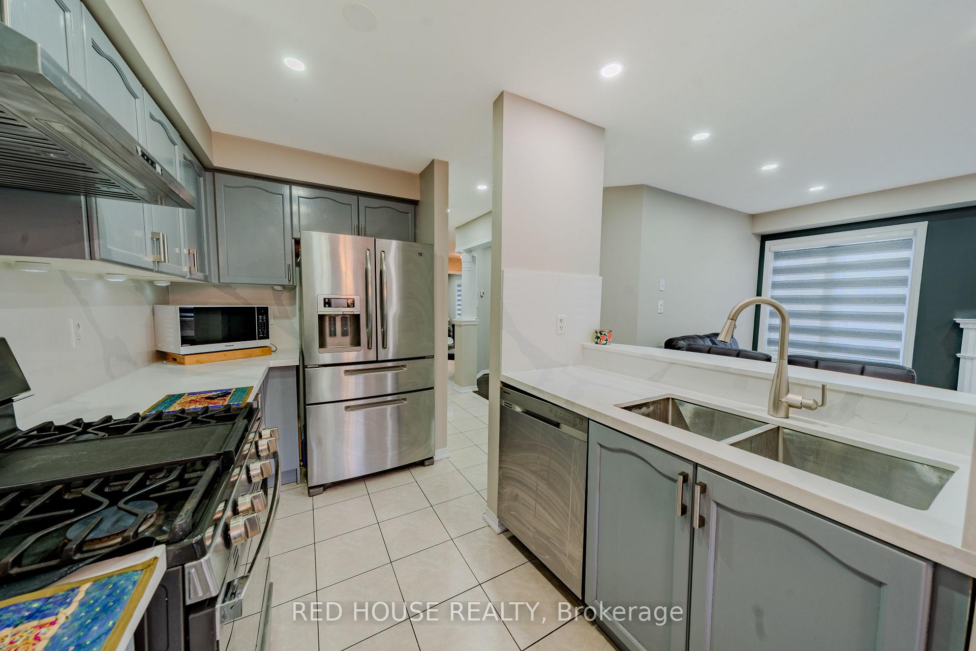 Photo 30 of 46 Passfield Trail, Brampton, Bram East — HOMEH