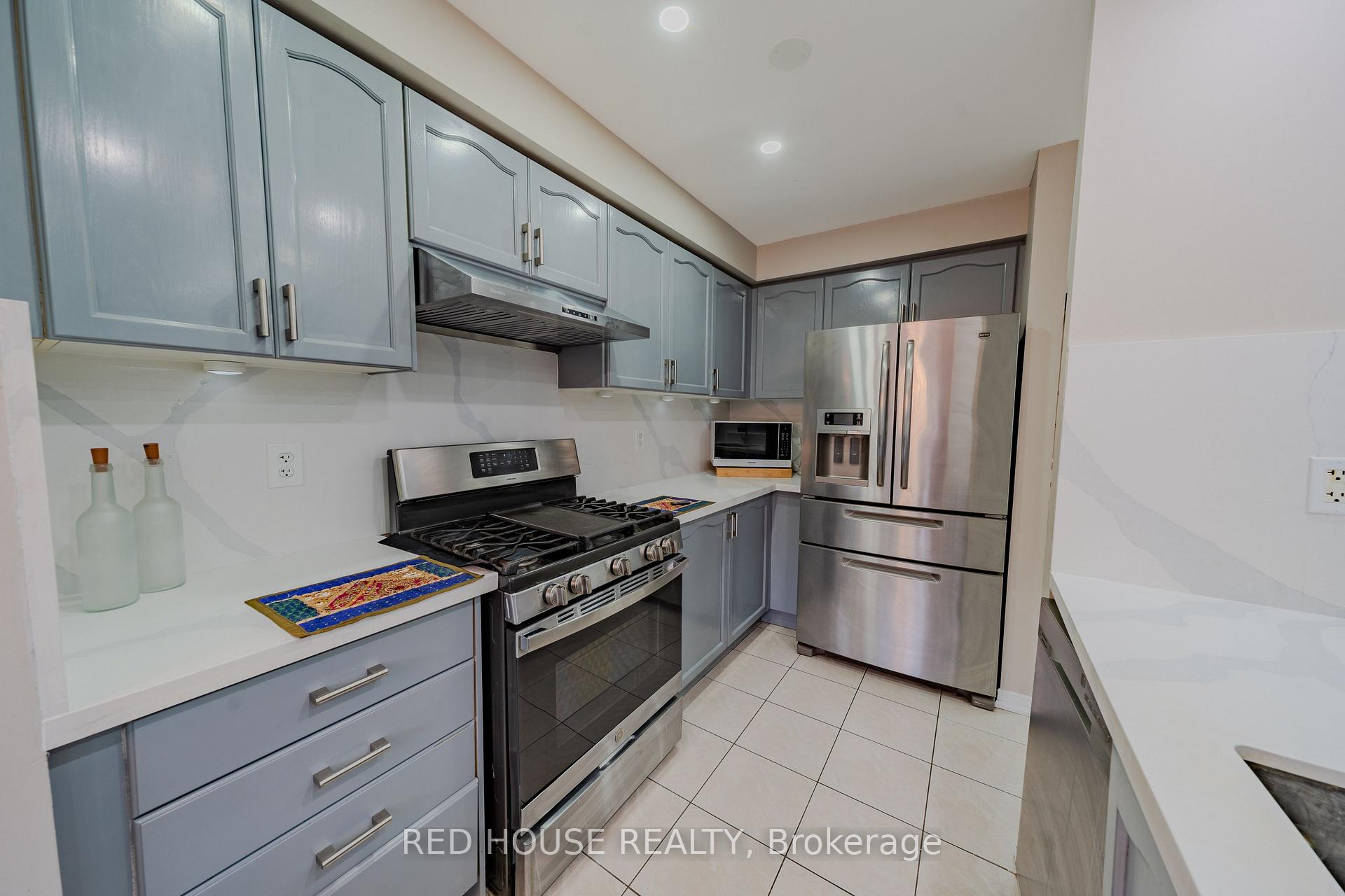 Photo 31 of 46 Passfield Trail, Brampton, Bram East — HOMEH